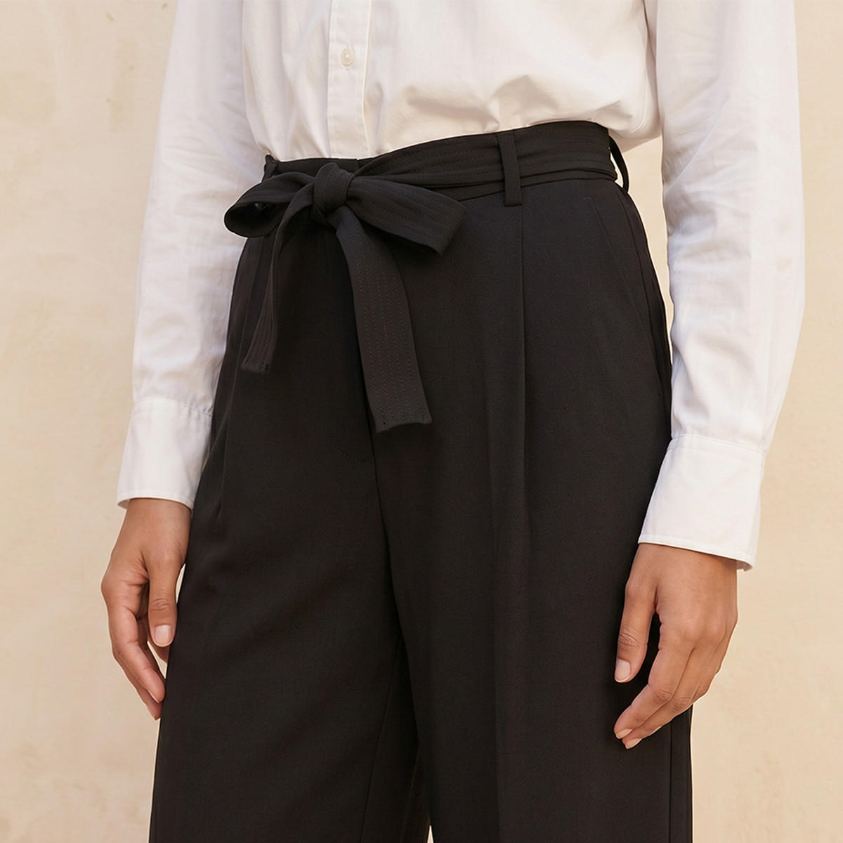 بنطلون بقصّة مستقيمة وحزام من سبلاش سمارت-women-clothing-trousers-image-5