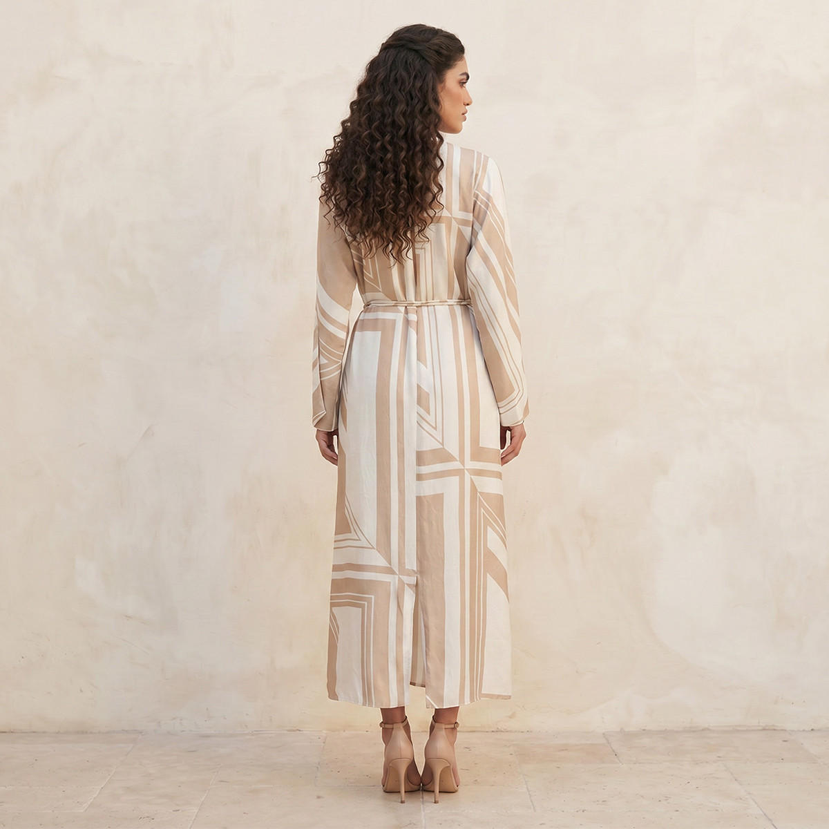 فستان ماكسي بطبعات وحزام بإبزيم من سبلاش سمارت-women-clothing-dresses-image-4