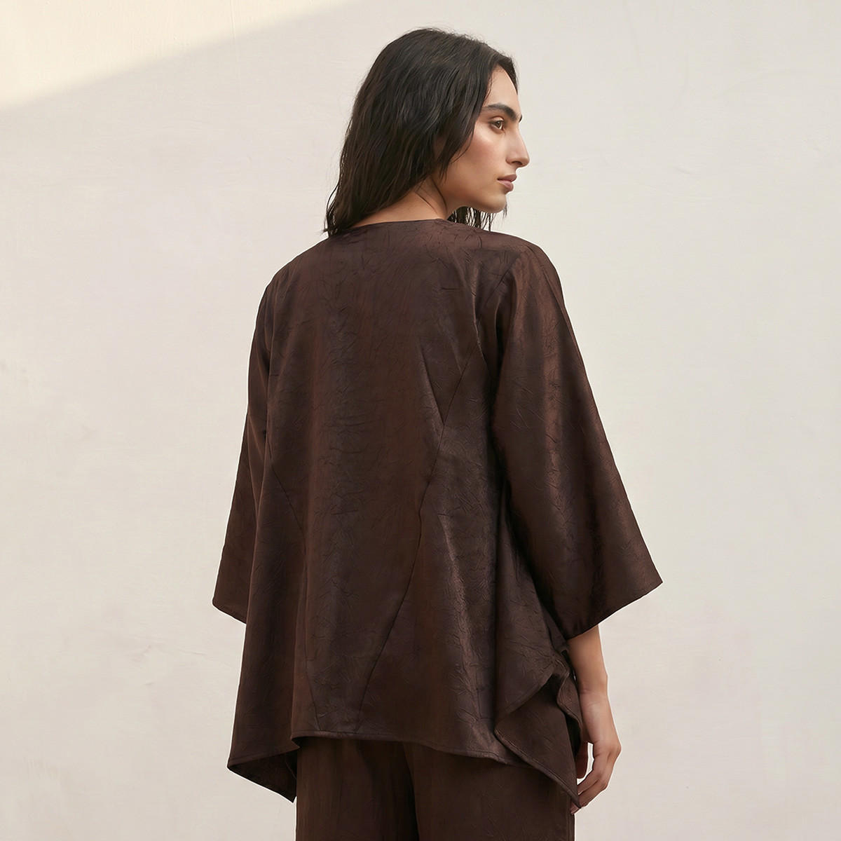 بلوزة بارزة الملمس برباط من سبلاش سمارت-women-clothing-shirtsandblouses-blouses-image-4