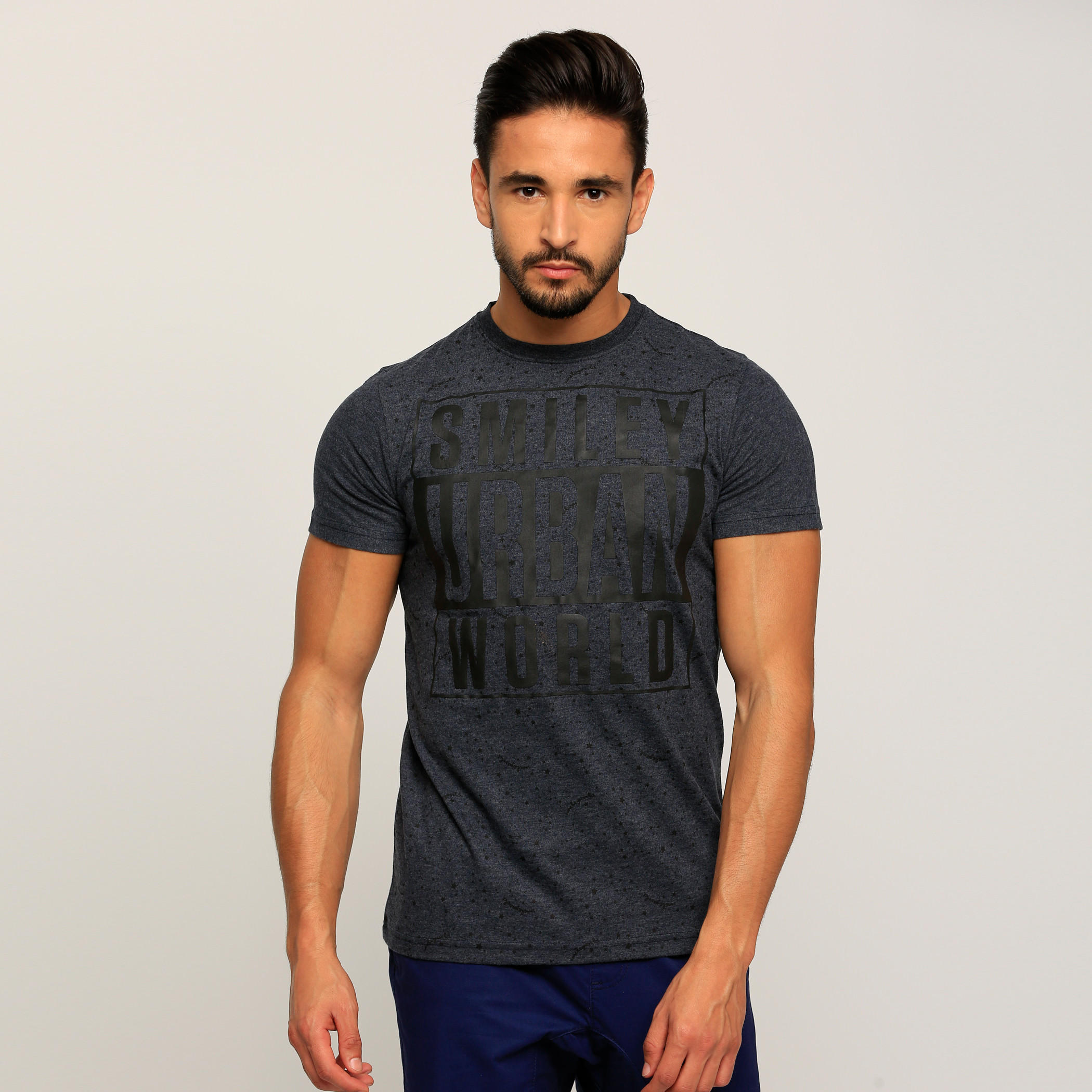 تيشيرت بأكمام قصيرة وياقة مستديرة وطبعات سمايلي وورلد-men-clothing-tshirtsandpolos-tshirts-image-1