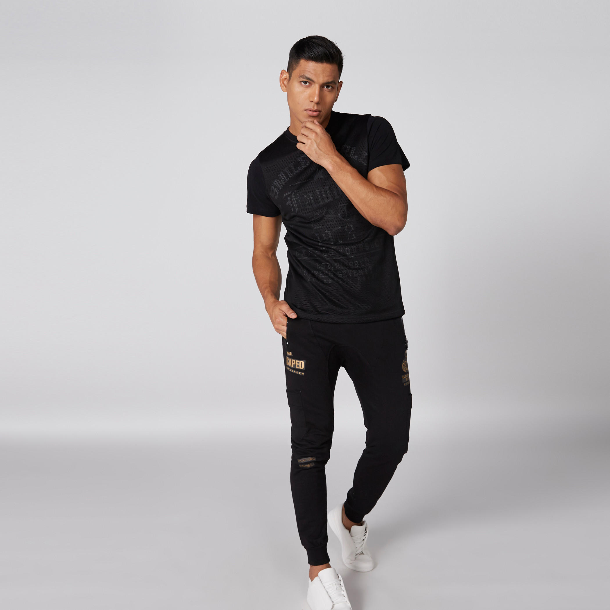 تيشيرت شبكي بياقة مستديرة وأكمام قصيرة وطبعات سمايلي وورلد-men-clothing-tshirtsandpolos-tshirts-image-1