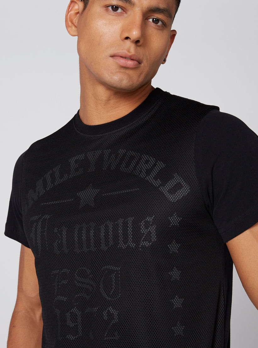 تيشيرت شبكي بياقة مستديرة وأكمام قصيرة وطبعات سمايلي وورلد-men-clothing-tshirtsandpolos-tshirts-image-3
