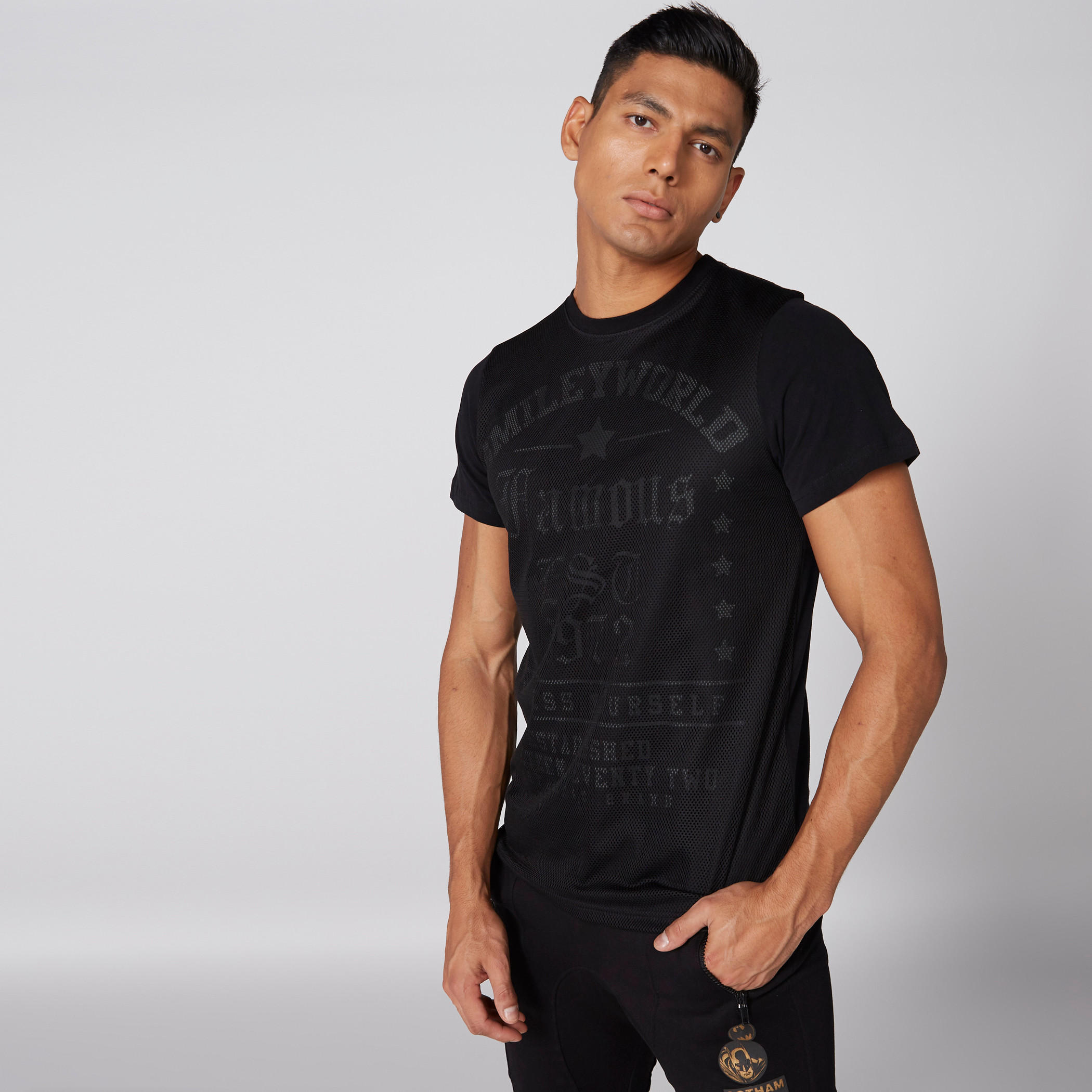 تيشيرت شبكي بياقة مستديرة وأكمام قصيرة وطبعات سمايلي وورلد-men-clothing-tshirtsandpolos-tshirts-image-4