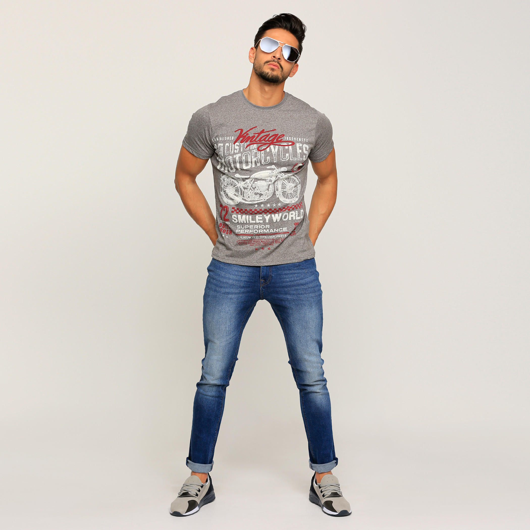 تيشيرت بياقة مستديرة وأكمام قصيرة وطبعات سمايلي وورلد-men-clothing-tshirtsandpolos-tshirts-image-5