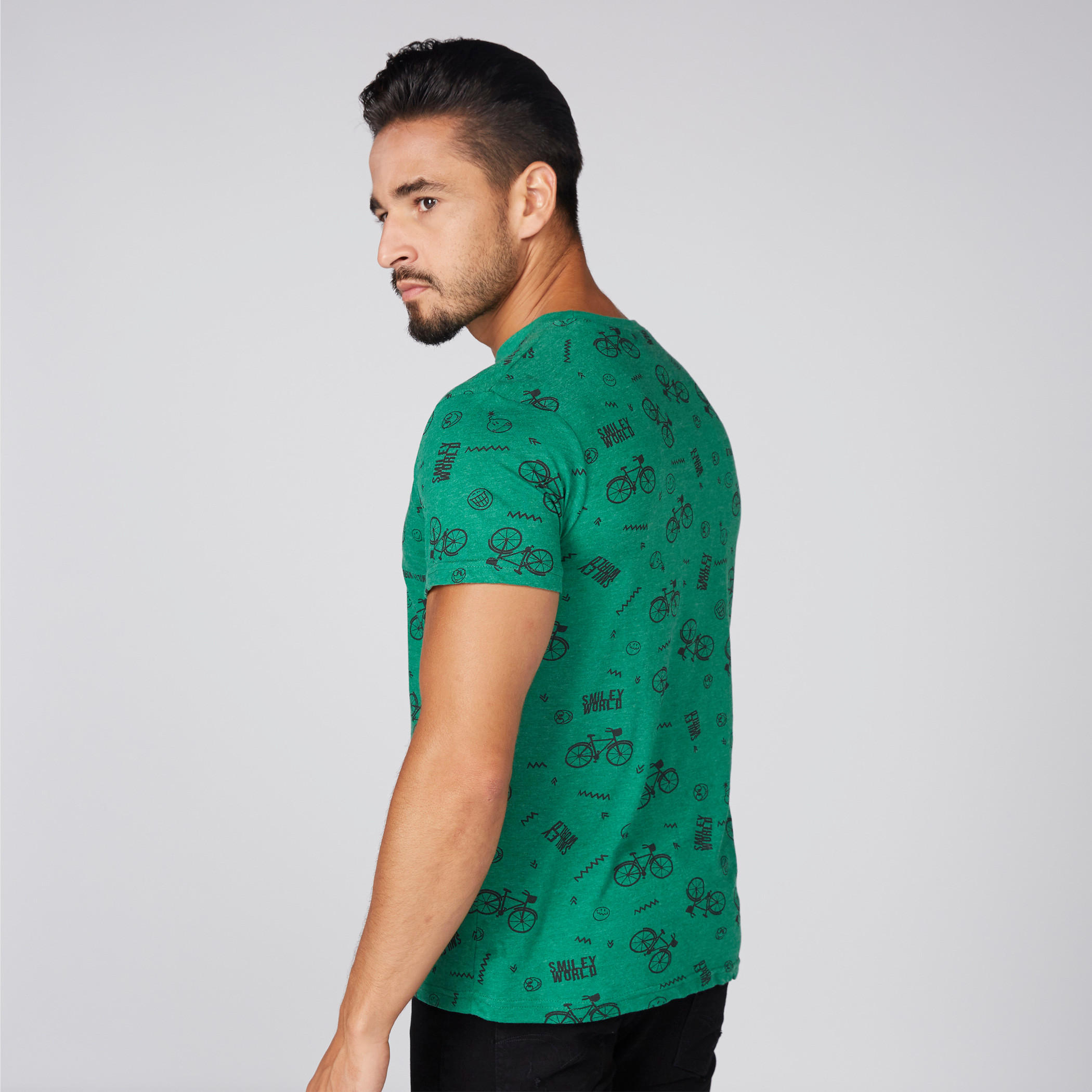 تيشيرت بياقة مستديرة وأكمام قصيرة وطبعات سمايلي وورلد-men-clothing-tshirtsandpolos-tshirts-image-3