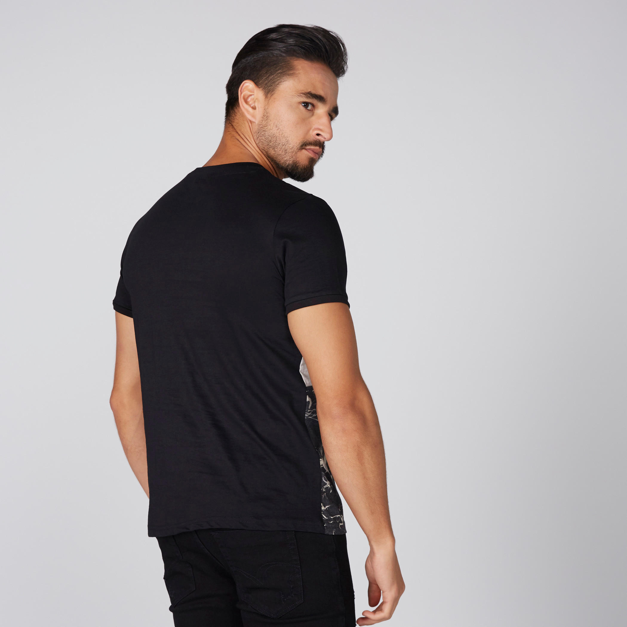 تيشيرت بياقة مستديرة وأكمام قصيرة وطبعات سمايلي وورلد-men-clothing-tshirtsandpolos-tshirts-image-3