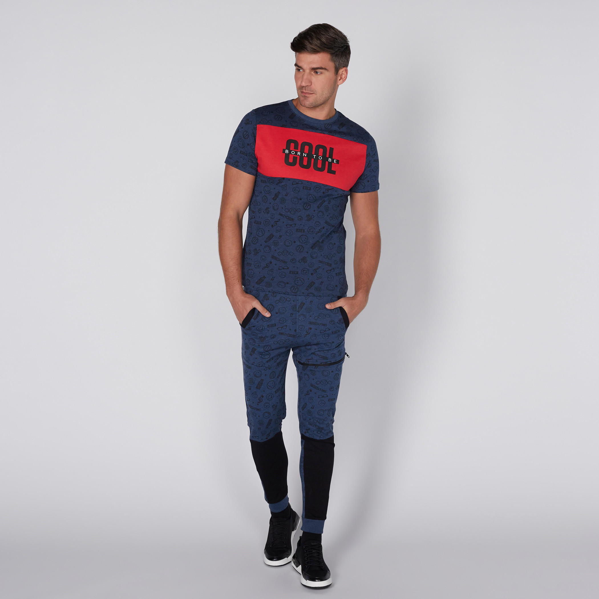 بنطال رياضي بسحّاب وطبعات سمايلي وورلد-men-clothing-bottoms-joggers-image-2