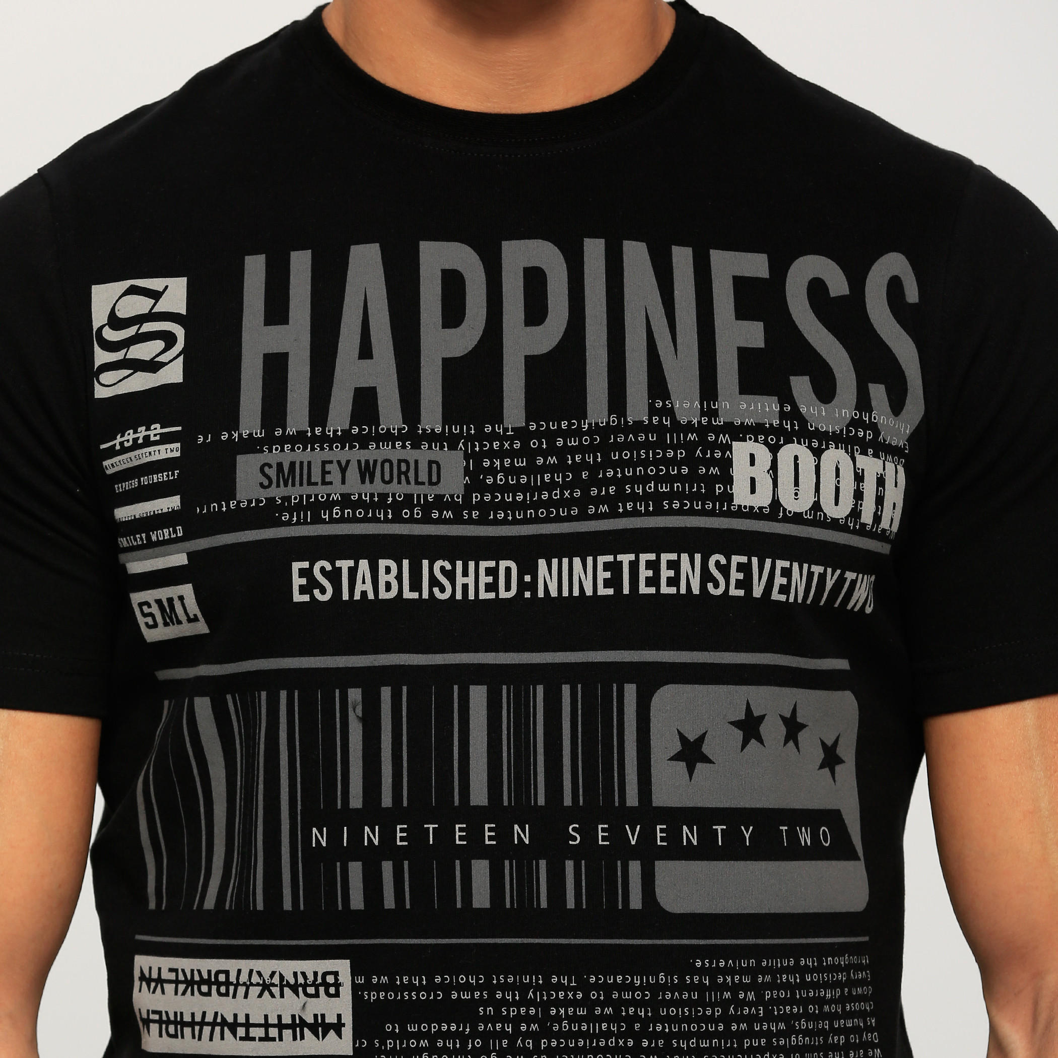 تيشيرت بياقة مستديرة وأكمام قصيرة وطبعات سمايلي وورلد-men-clothing-tshirtsandpolos-tshirts-image-4