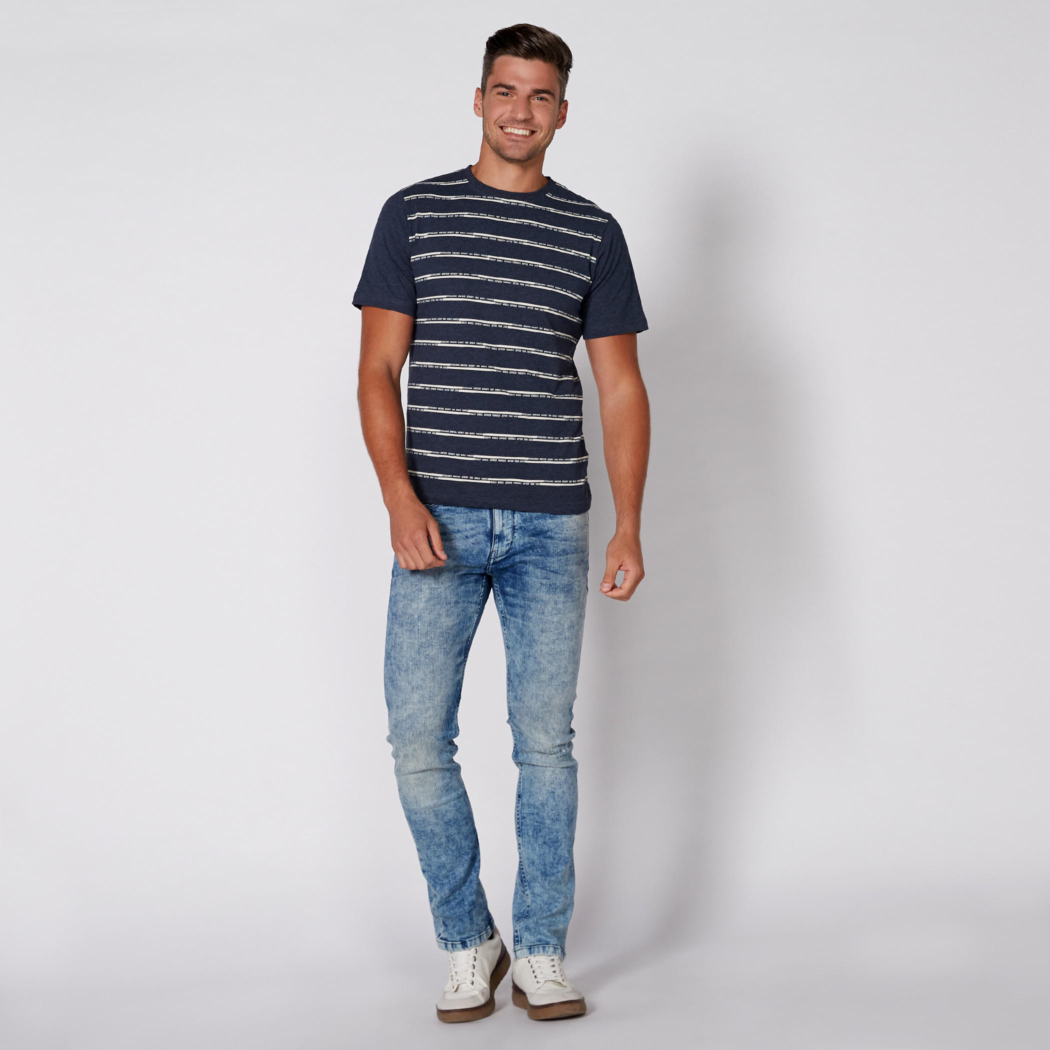 تيشيرت بياقة مستديرة وأكمام قصيرة وطبعات سمايلي وورلد-men-clothing-tshirtsandpolos-tshirts-image-1