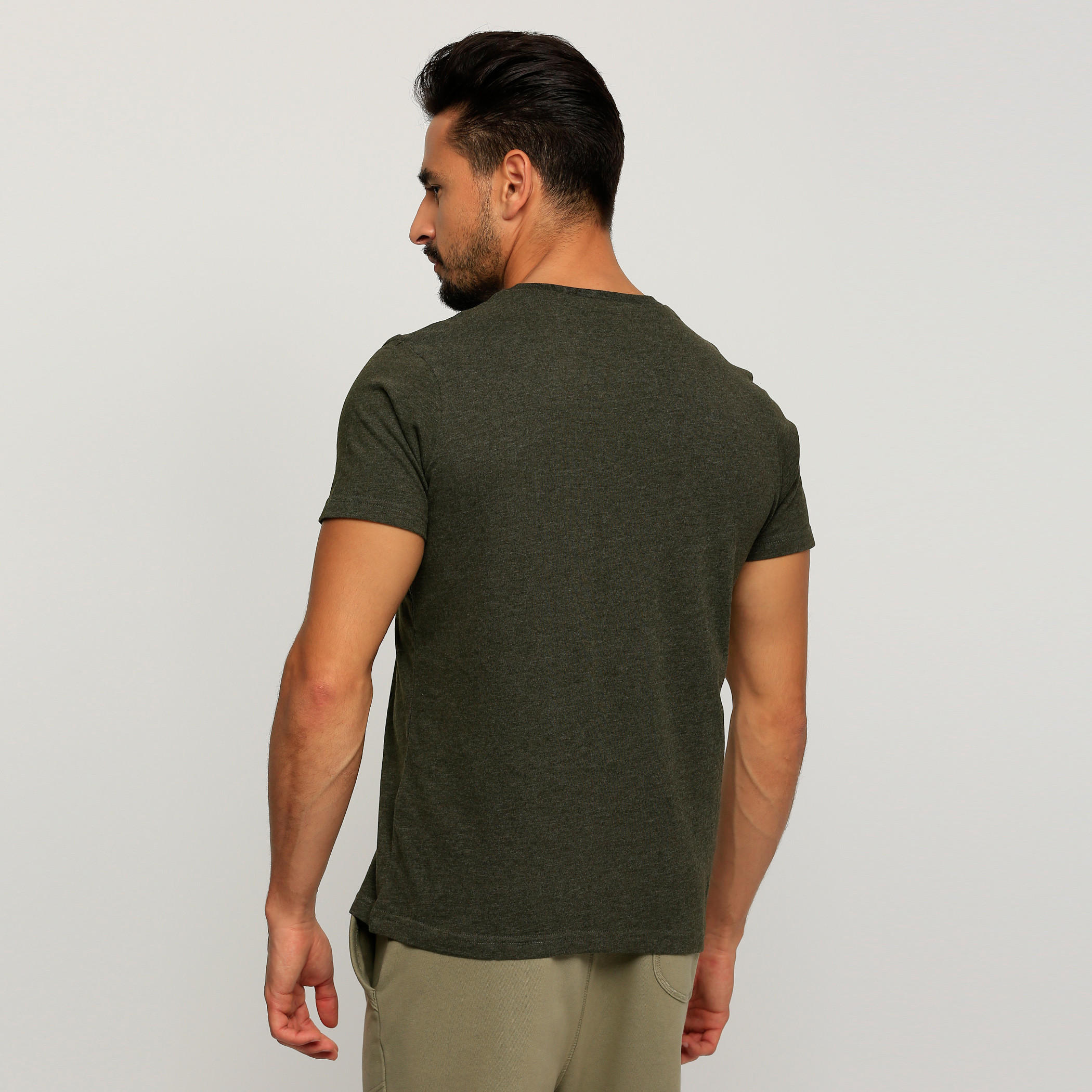 تيشيرت بياقة ضيّقة وأكمام قصيرة وطبعات سمايلي وورلد-men-clothing-tshirtsandpolos-tshirts-image-2