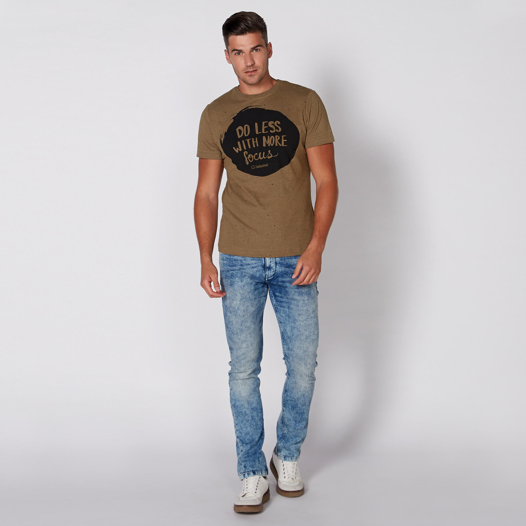 تيشيرت بياقة مستديرة وأكمام قصيرة وطبعات سمايلي وورلد-men-clothing-tshirtsandpolos-tshirts-image-2