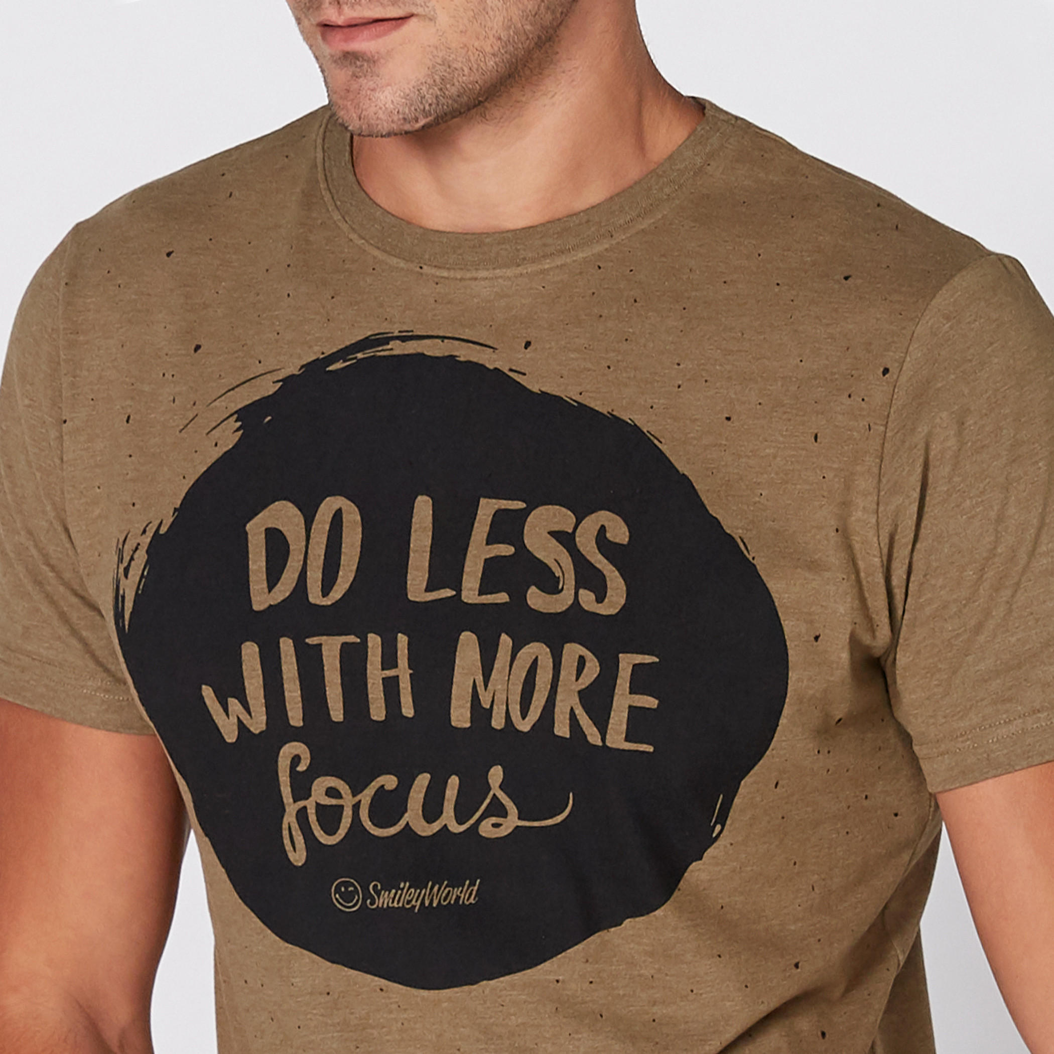 تيشيرت بياقة مستديرة وأكمام قصيرة وطبعات سمايلي وورلد-men-clothing-tshirtsandpolos-tshirts-image-3