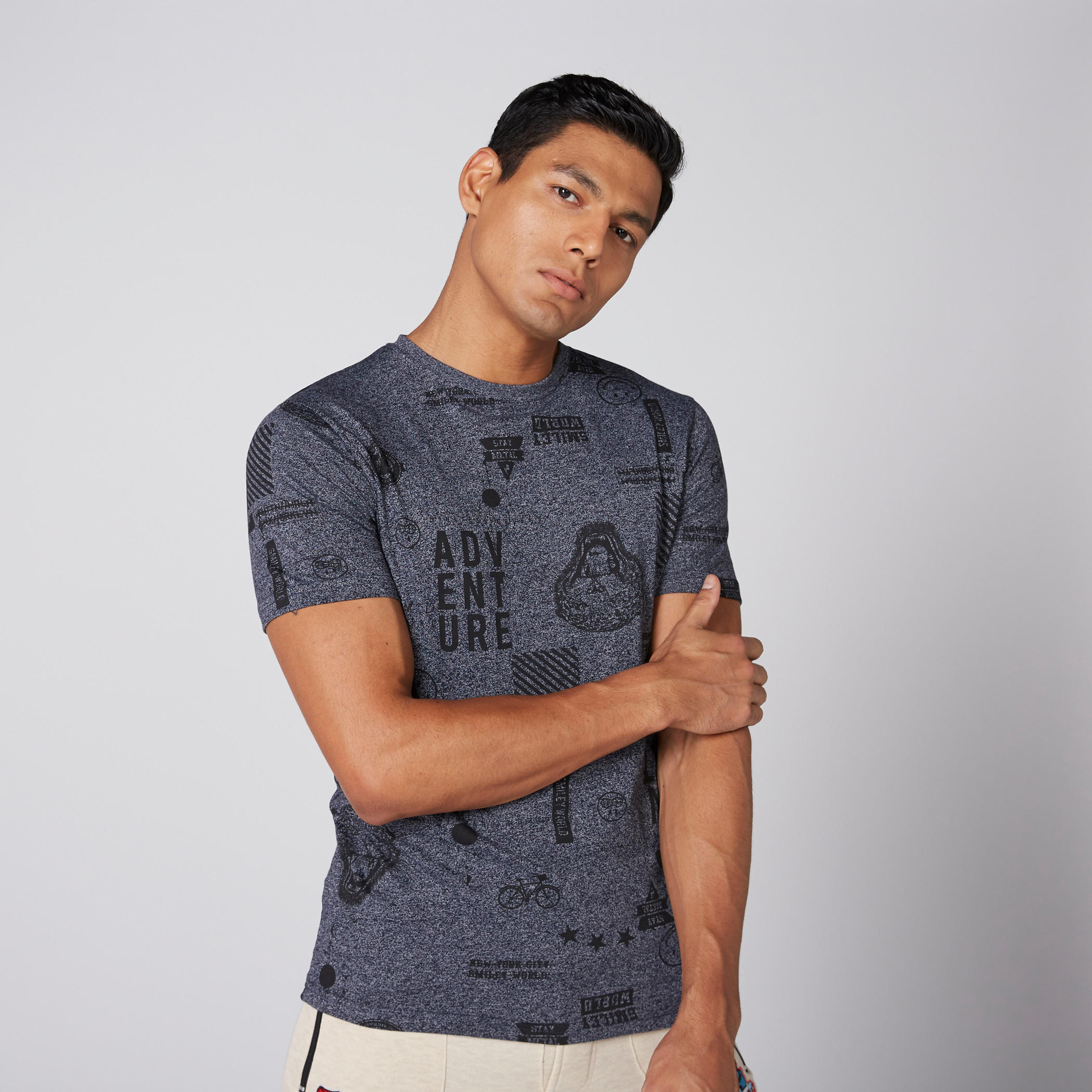 تيشيرت بياقة مستديرة وأكمام قصيرة وطبعات سمايلي وورلد-men-clothing-tshirtsandpolos-tshirts-image-1