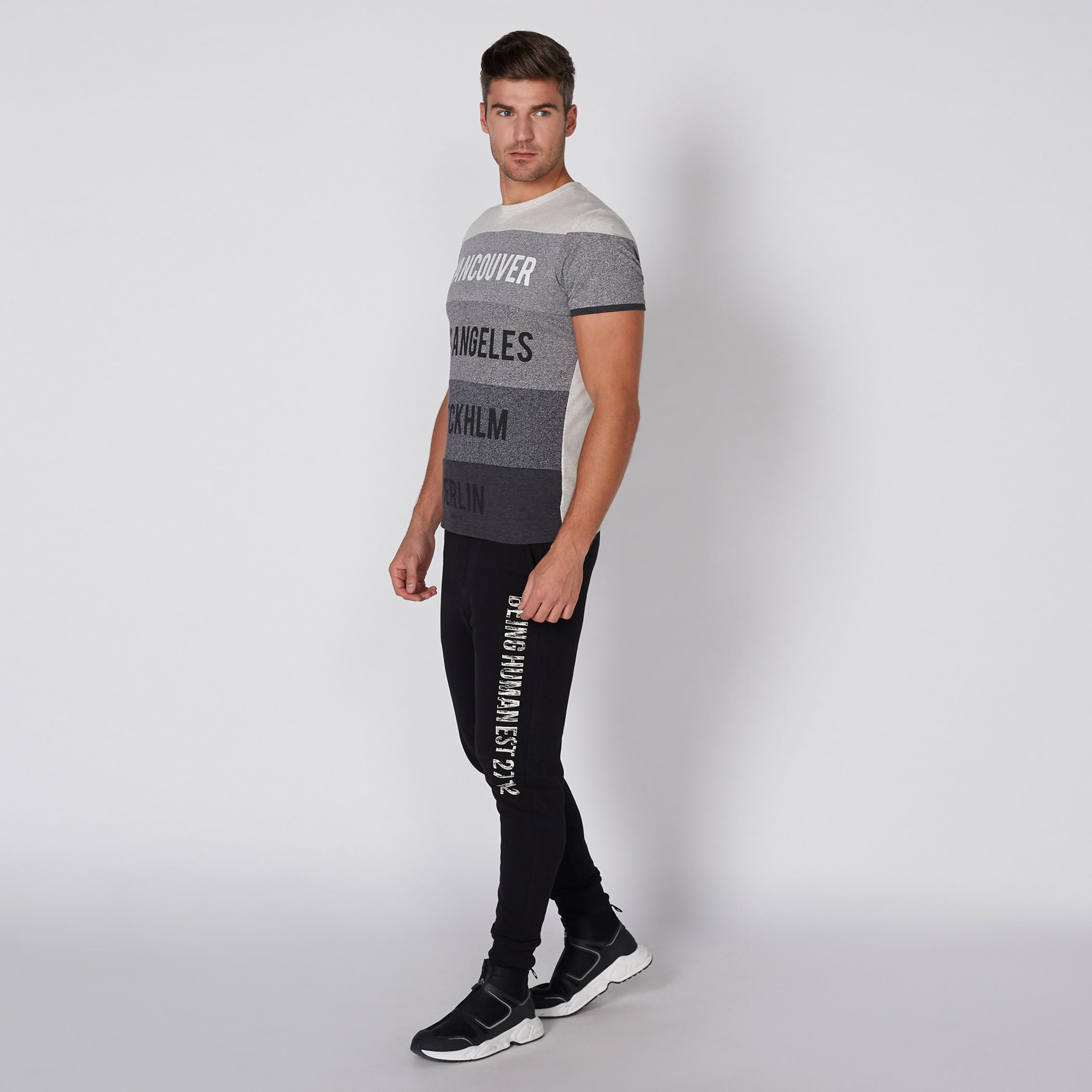 تيشيرت بأكمام قصيرة وياقة مستديرة وطبعات سمايلي وورلد-men-clothing-tshirtsandpolos-tshirts-image-2