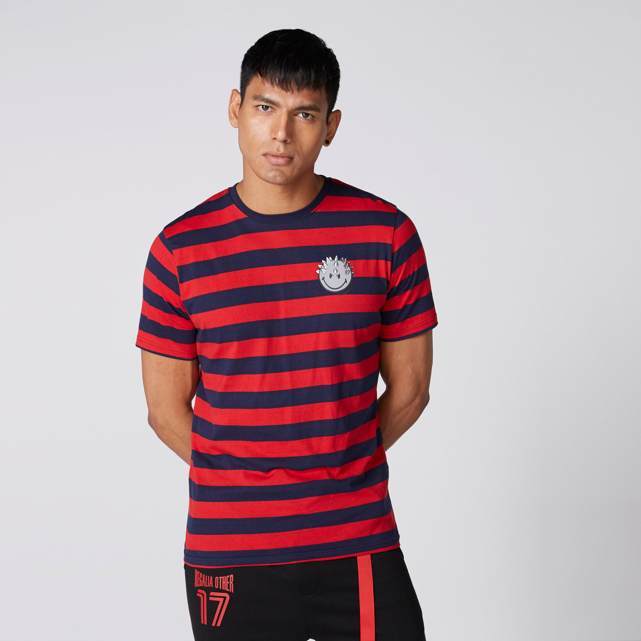 تيشيرت بأكمام قصيرة وتقليمات سمايلي وورلد-men-clothing-tshirtsandpolos-tshirts-image-1