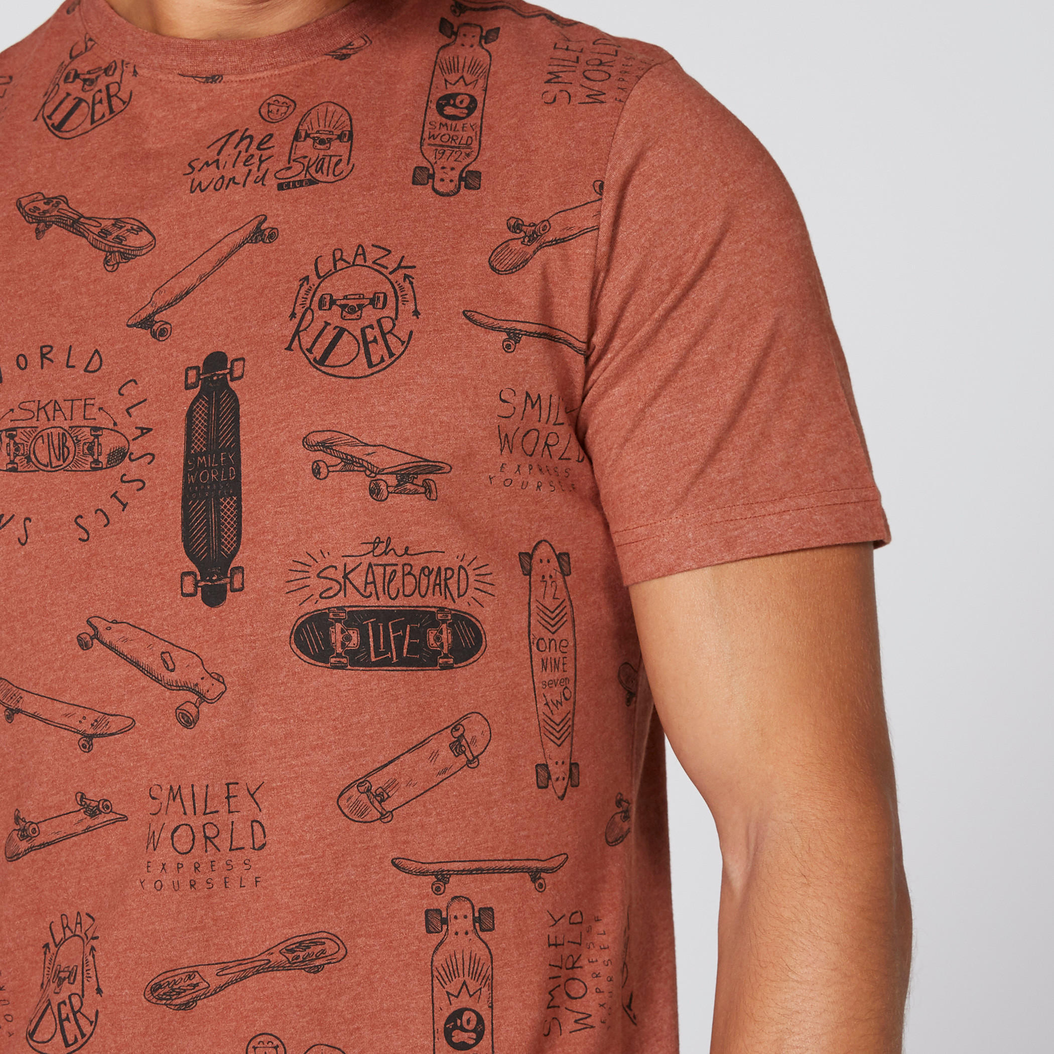 تيشيرت بياقة مستديرة وأكمام قصيرة مع طبعات سمايلي وورلد-men-clothing-tshirtsandpolos-tshirts-image-3
