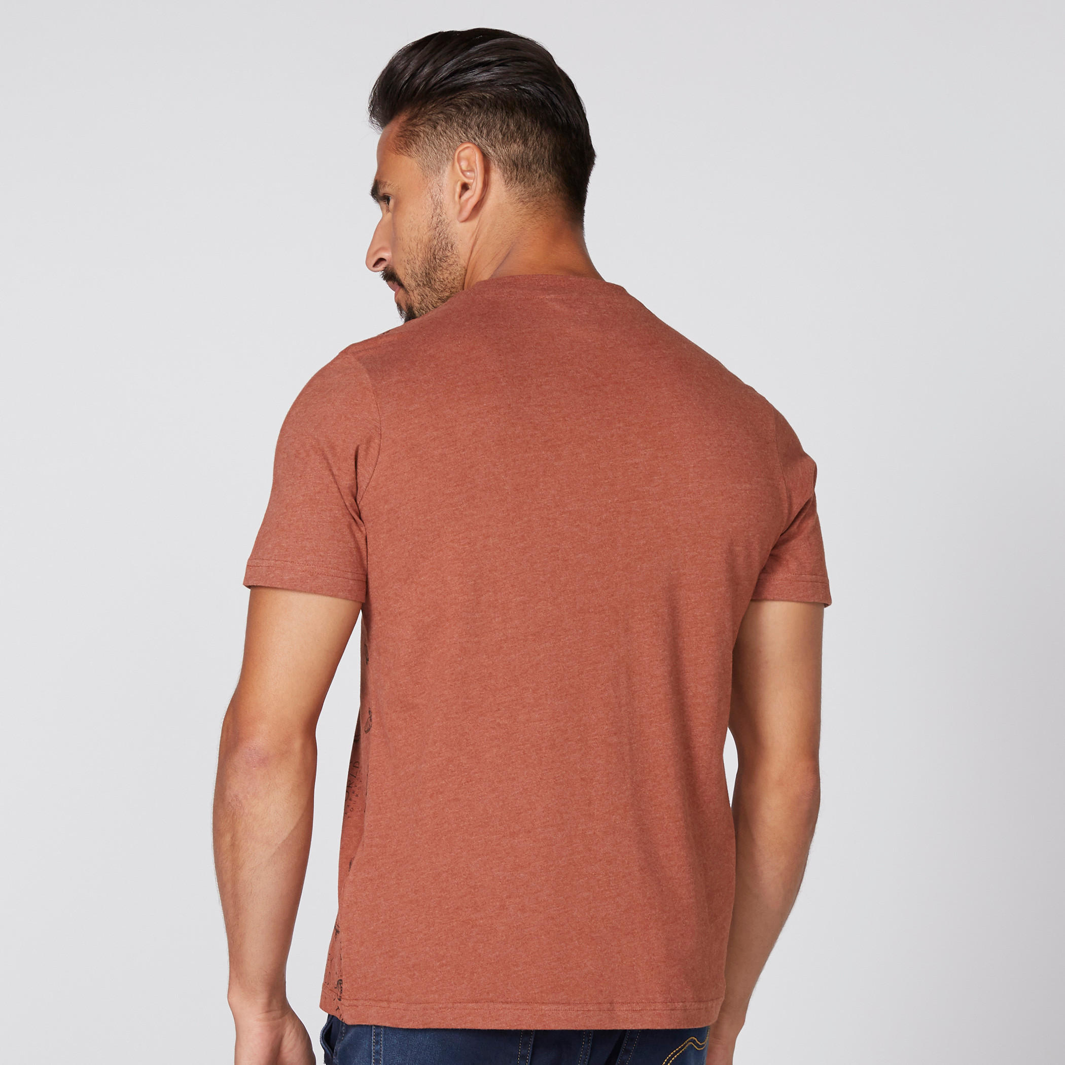 تيشيرت بياقة مستديرة وأكمام قصيرة مع طبعات سمايلي وورلد-men-clothing-tshirtsandpolos-tshirts-image-4
