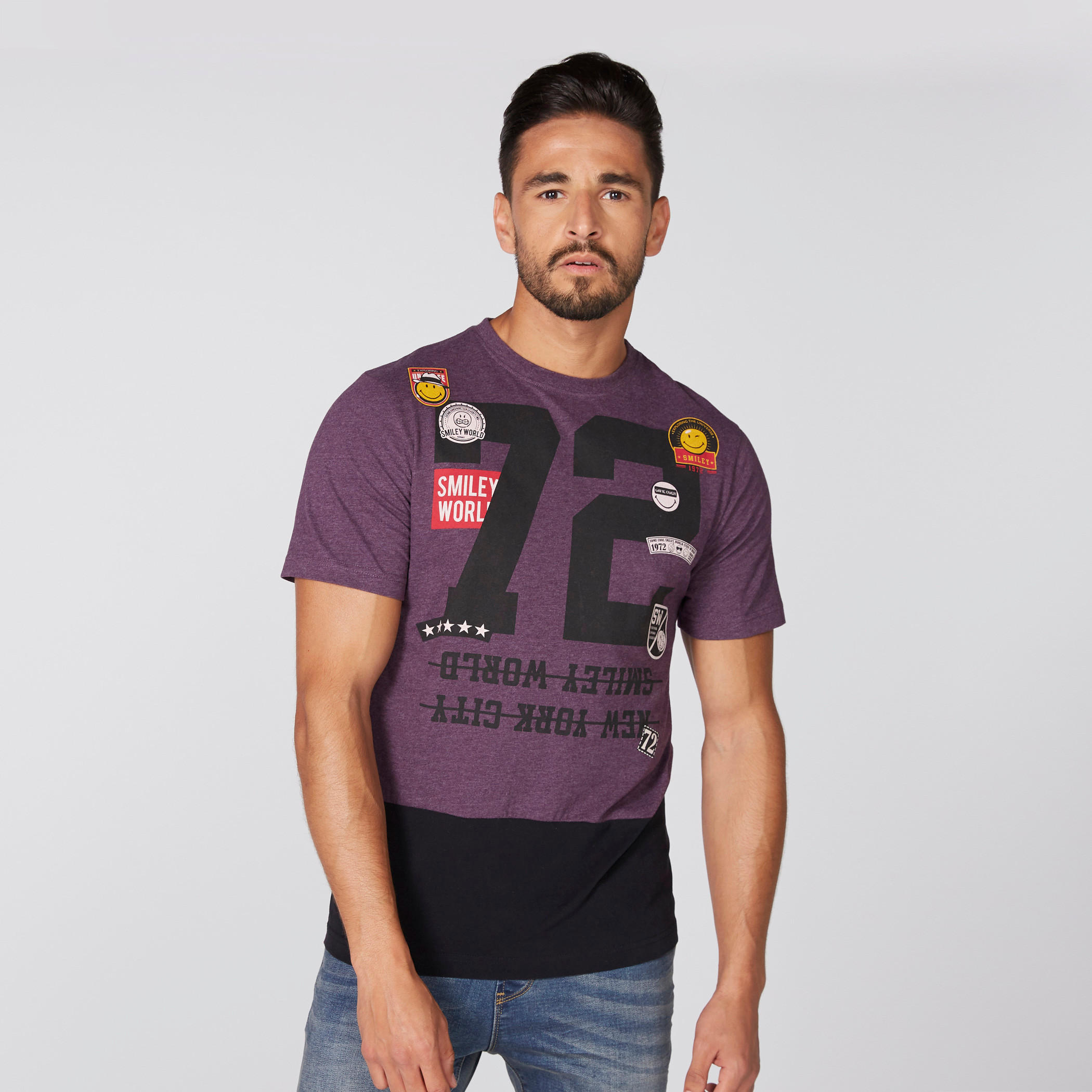 تيشيرت بياقة مستديرة وأكمام قصيرة مع طبعات سمايلي وورلد-men-clothing-tshirtsandpolos-tshirts-image-1