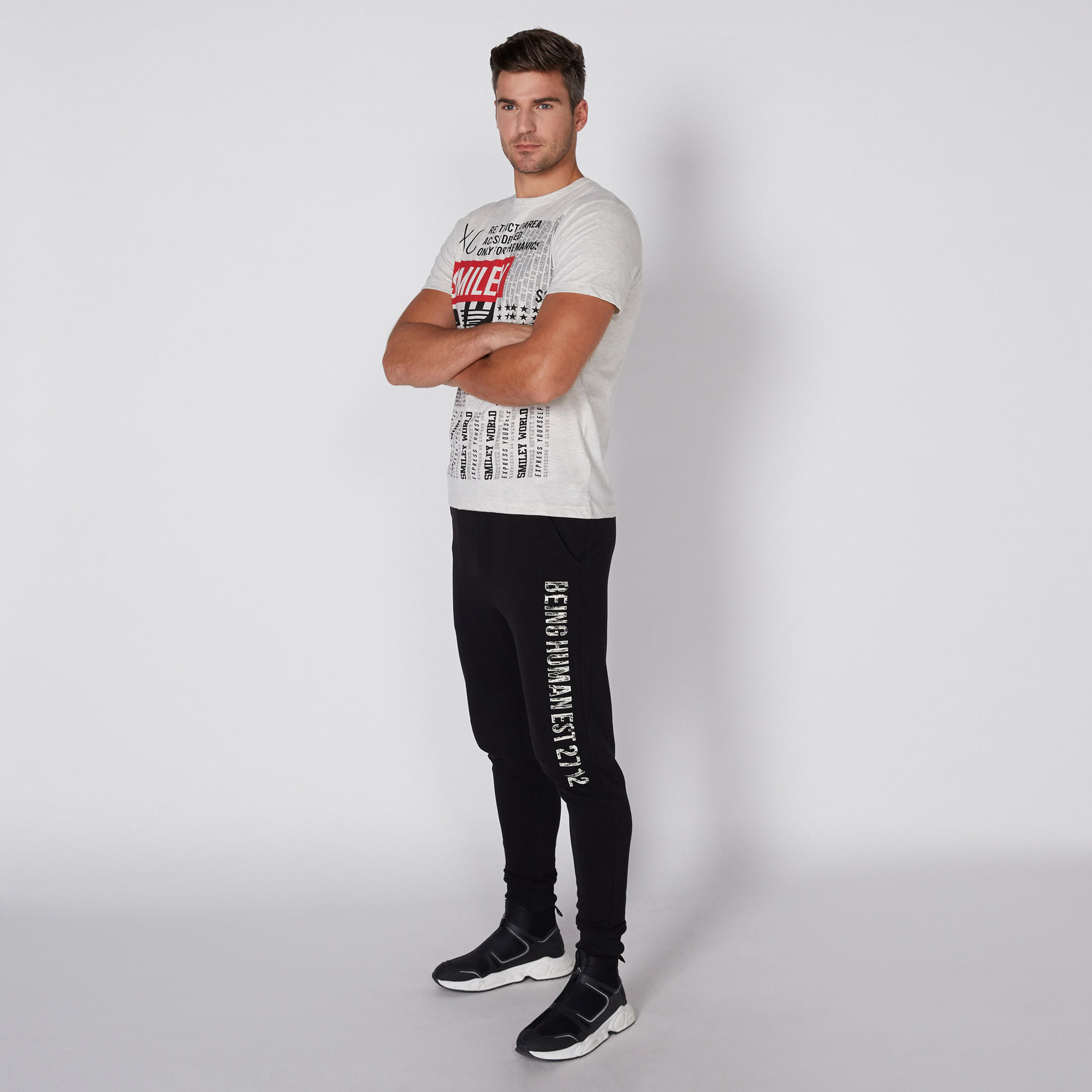 Smiley World Printed T-Shirt with Round Neck and Short Sleeves-men-clothing-tshirtsandpolos-tshirts-image-2