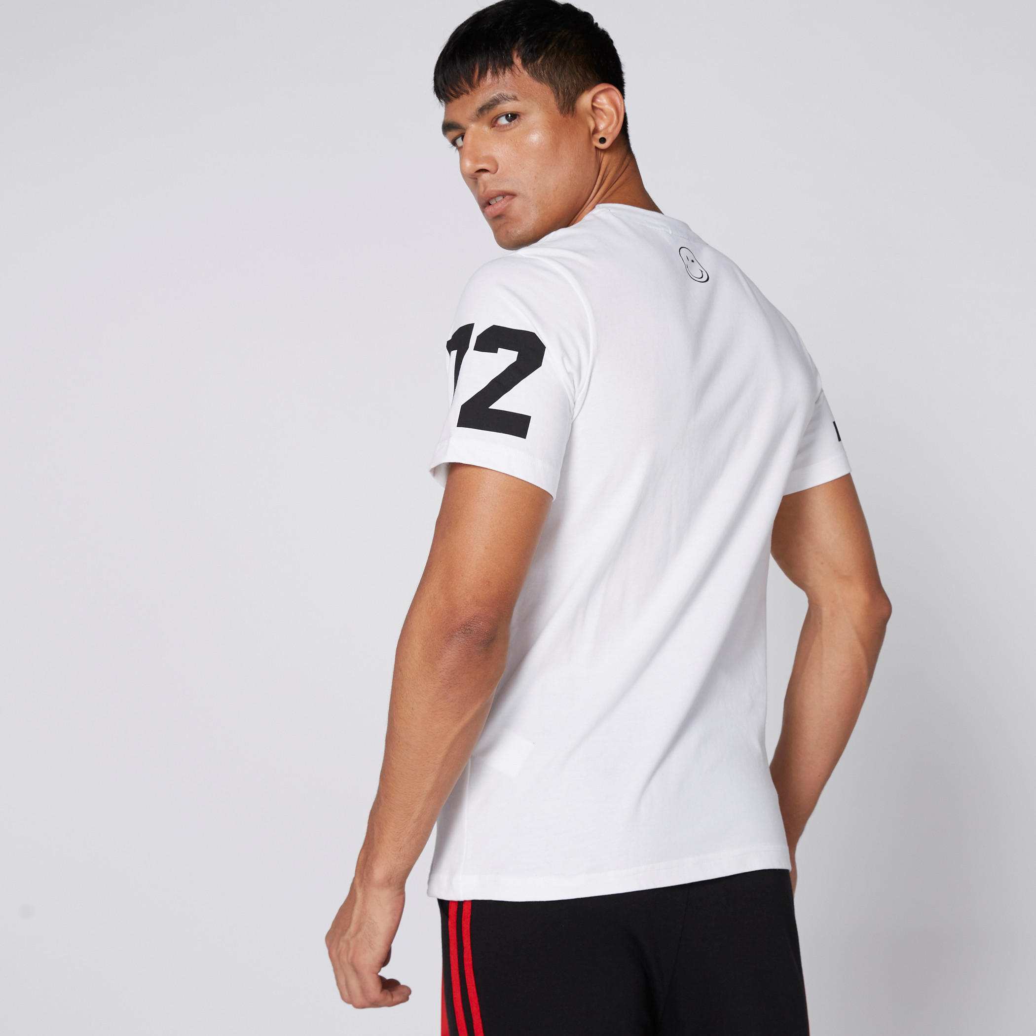 تيشيرت بأكمام قصيرة وطبعات سمايلي وورلد-men-clothing-tshirtsandpolos-tshirts-image-3