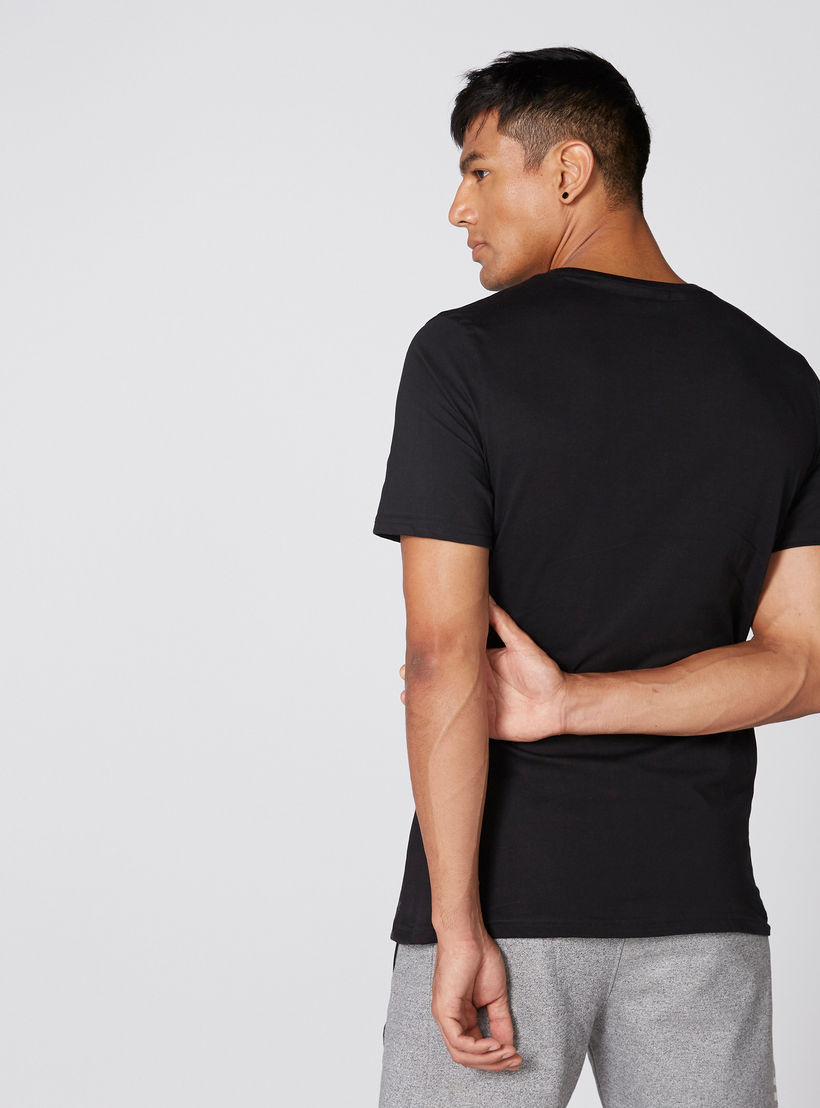تيشيرت بياقة مستديرة وأكمام قصيرة وطبعات سمايلي وورلد-men-clothing-tshirtsandpolos-tshirts-image-2