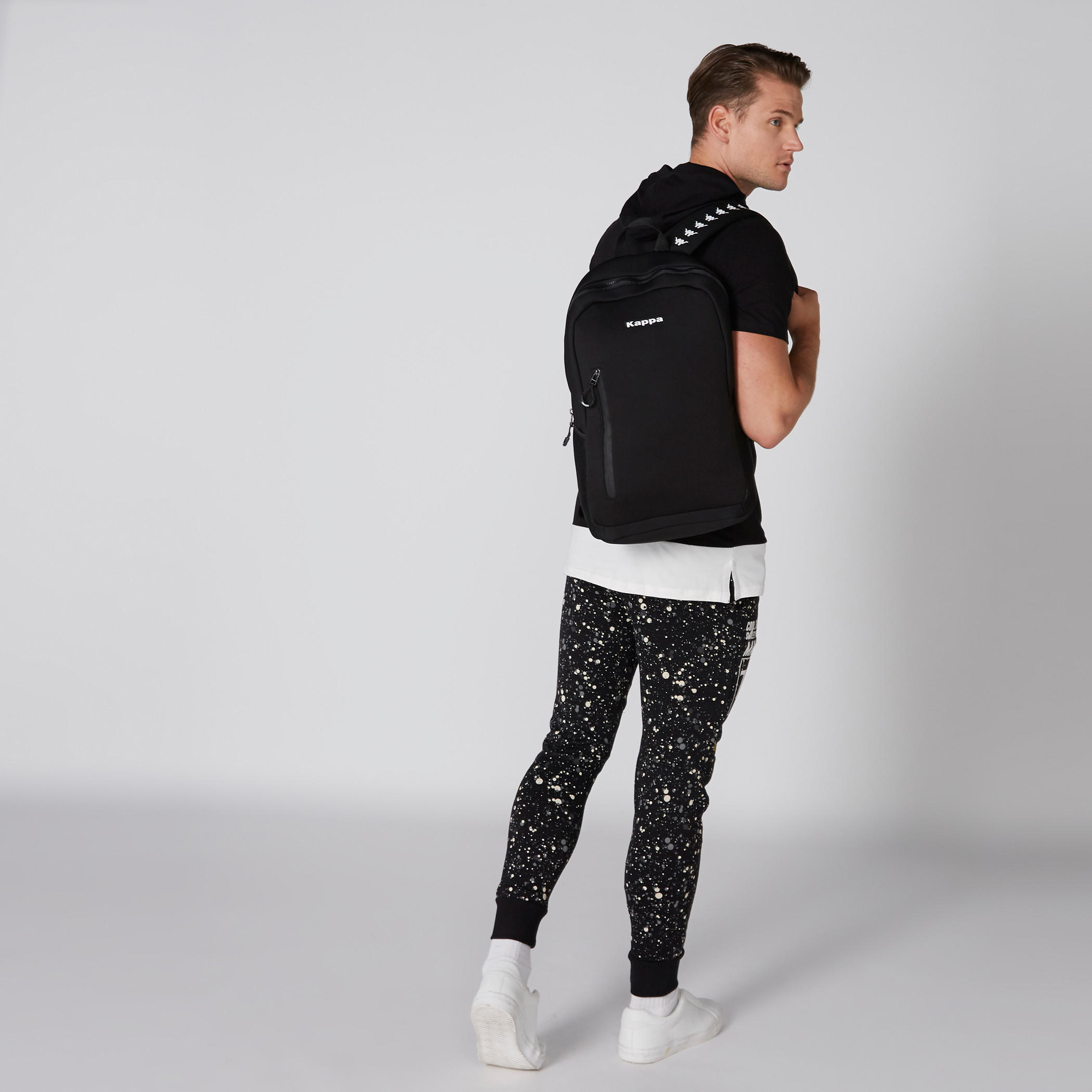 تيشيرت بطبعات وأكمام قصيرة وقبعة-men-clothing-tshirtsandpolos-tshirts-image-3
