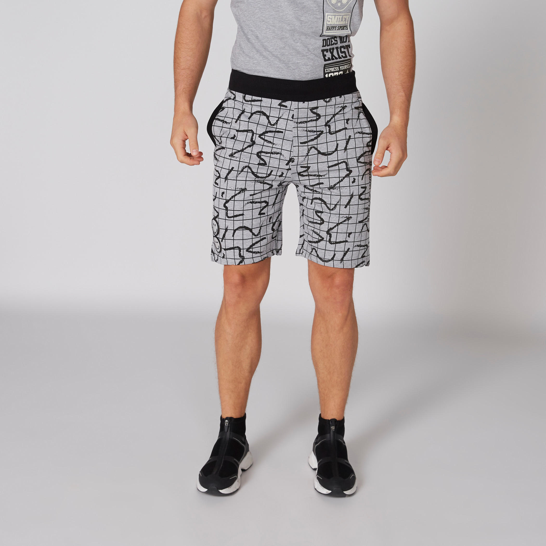شورت بطبعات سمايلي وورلد بخصر مطاطي-men-clothing-bottoms-shorts-image-3