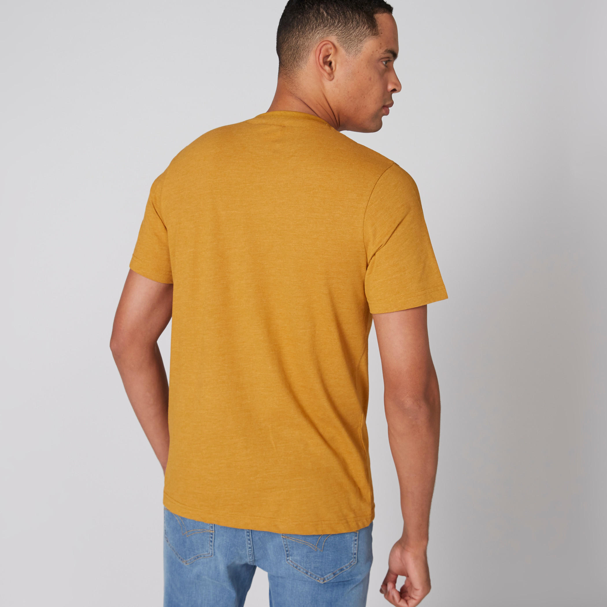 تيشيرت بياقة ضيّقة وطبعات سمايلي وورلد-men-clothing-tshirtsandpolos-tshirts-image-2