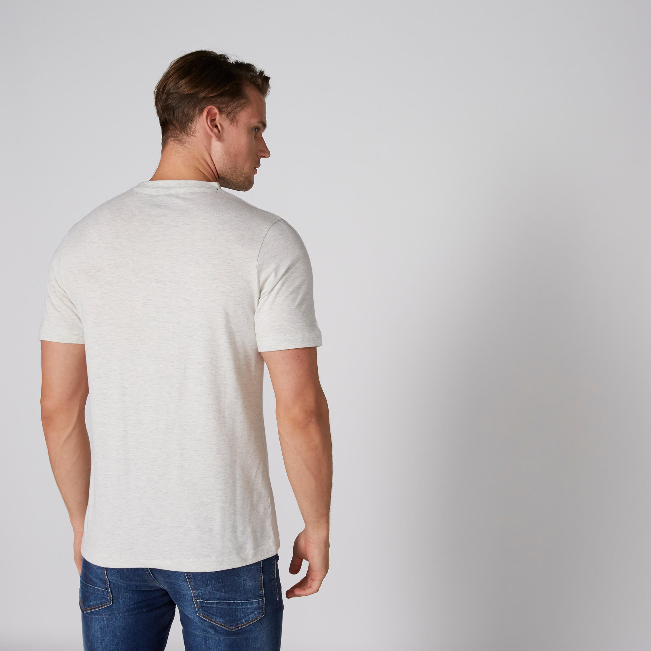 تيشيرت بأكمام قصيرة وياقة مستديرة وطبعات سمايلي وورلد-men-clothing-tshirtsandpolos-tshirts-image-2