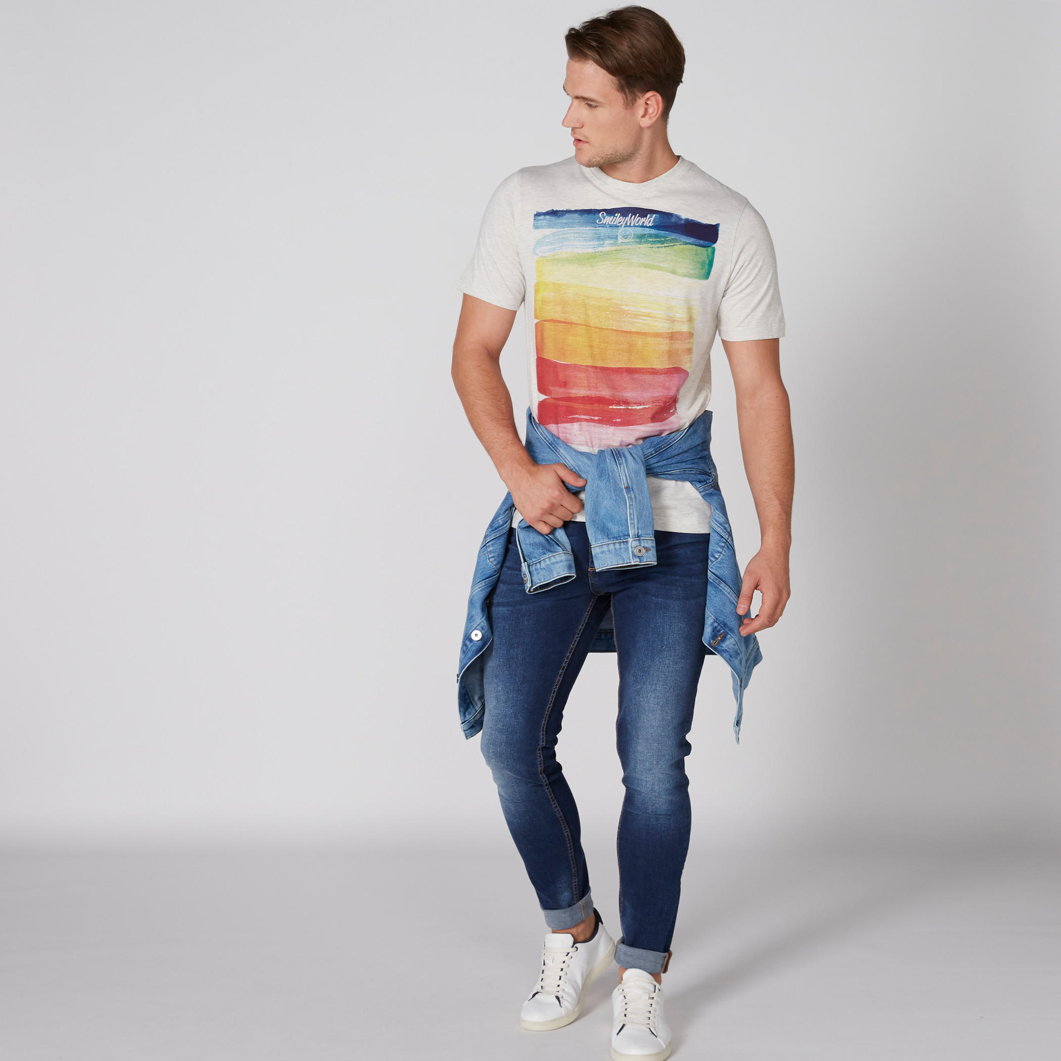 تيشيرت بأكمام قصيرة وياقة مستديرة وطبعات سمايلي وورلد-men-clothing-tshirtsandpolos-tshirts-image-3