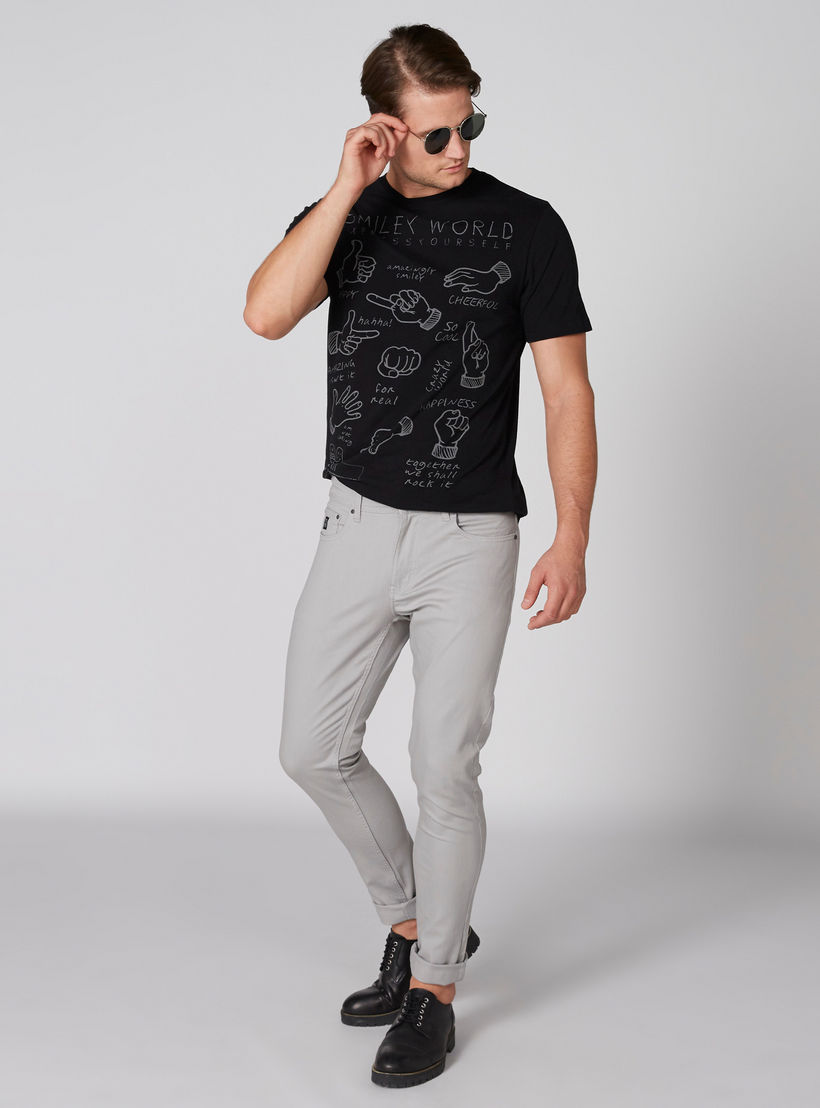 تيشيرت بياقة مستديرة وأكمام قصيرة وطبعات سمايلي وورلد-men-clothing-tshirtsandpolos-tshirts-image-3