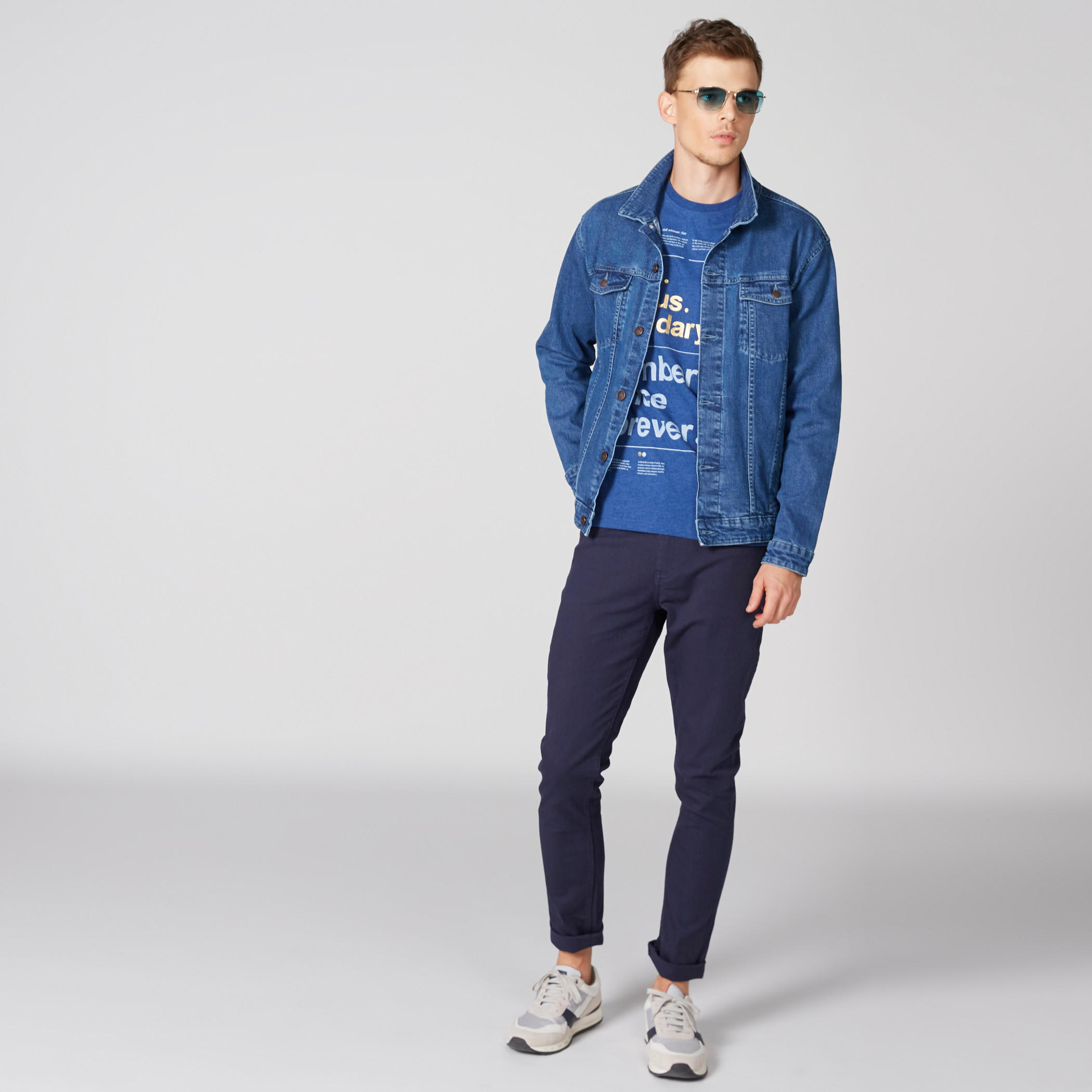 تيشيرت بياقة مستديرة وأكمام قصيرة وطبعات سمايلي وورلد-men-clothing-tshirtsandpolos-tshirts-image-3