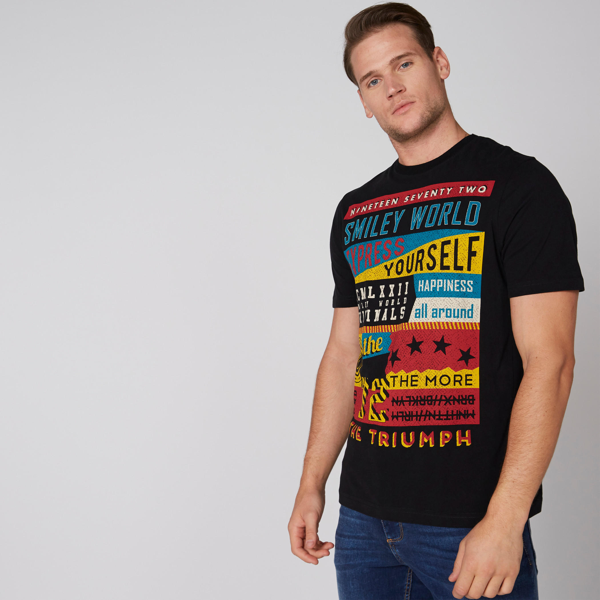 تيشيرت بياقة مستديرة وأكمام قصيرة وطبعات سمايلي وورلد-men-clothing-tshirtsandpolos-tshirts-image-1