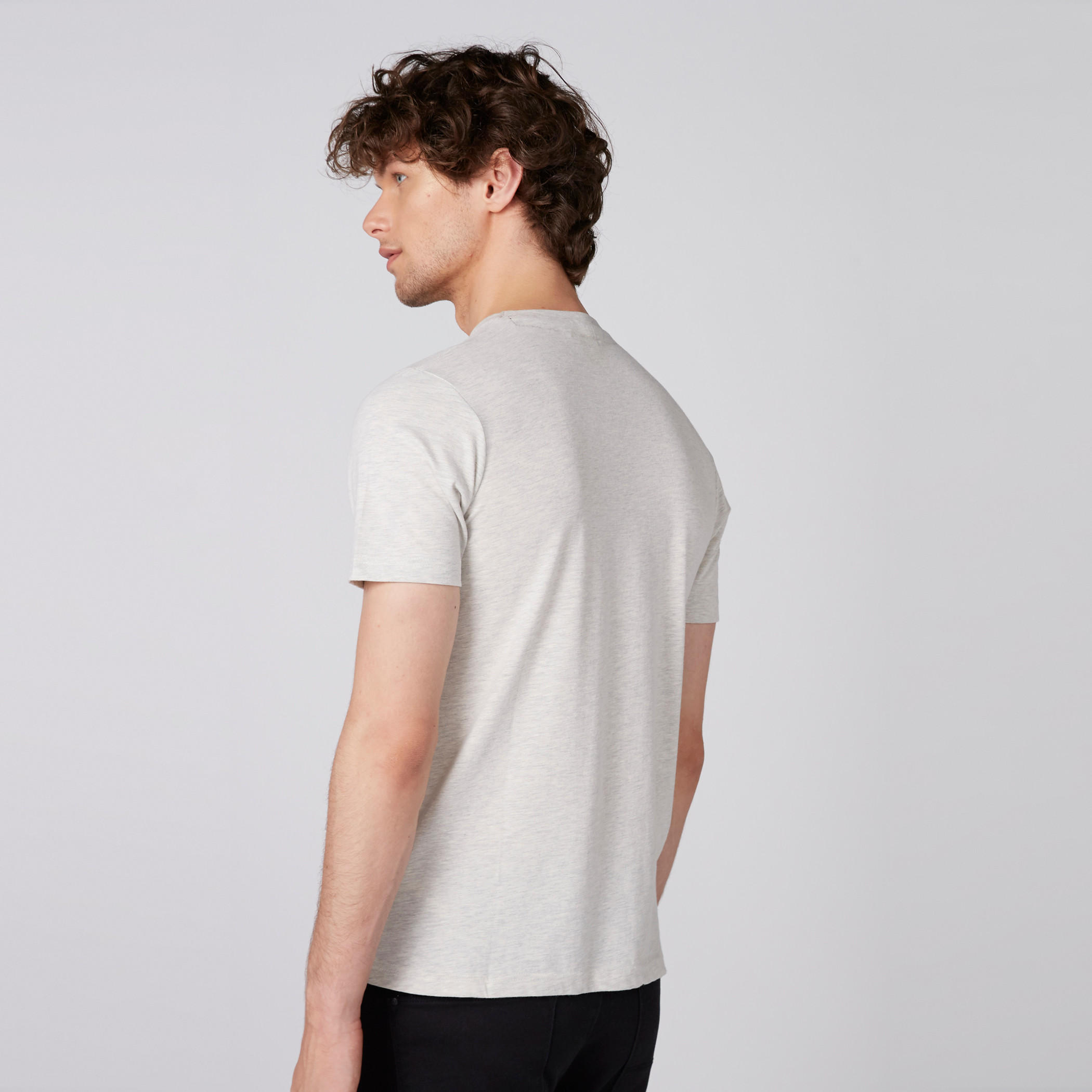 تيشيرت مقلم بياقة ضيقة وأكمام قصيرة من سمايلي وورلد-men-clothing-tshirtsandpolos-tshirts-image-1