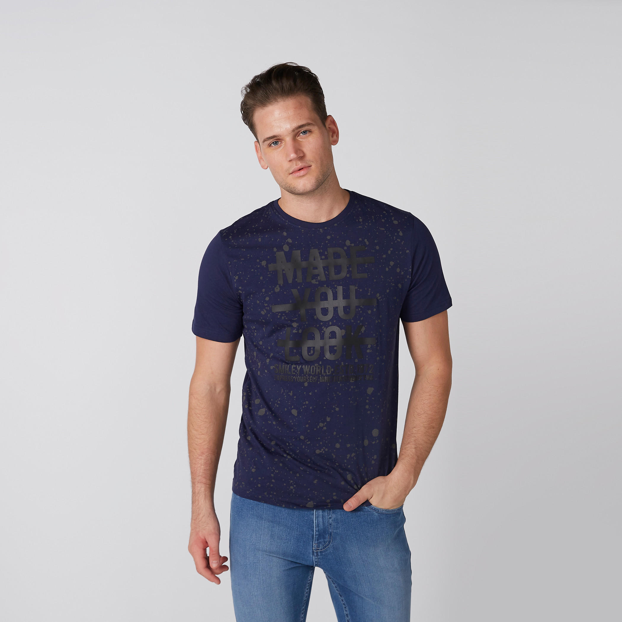 تيشيرت بياقة ضيّقة وأكمام قصيرة وطبعات سمايلي وورلد-men-clothing-tshirtsandpolos-tshirts-image-1