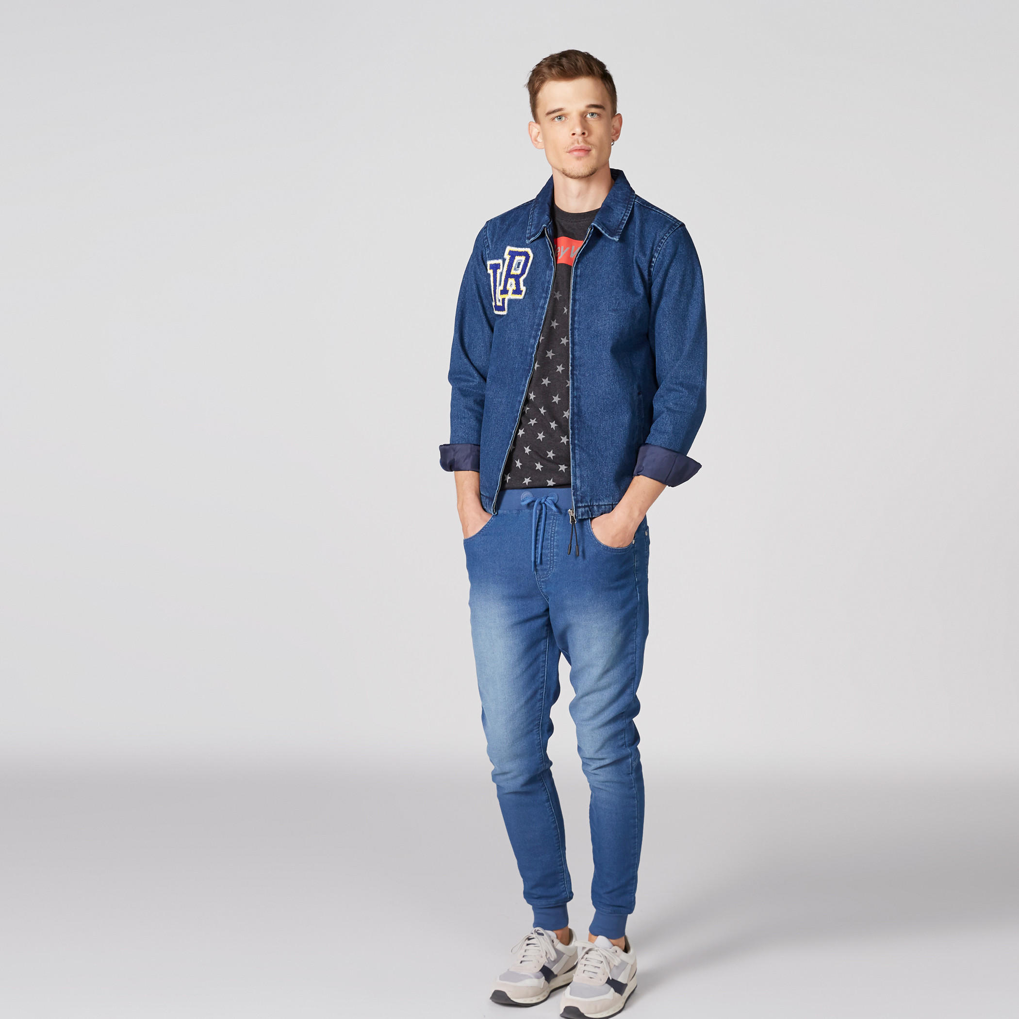 تيشيرت بأكمام قصيرة وياقة مستديرة وطبعات سمايلي وورلد-men-clothing-tshirtsandpolos-tshirts-image-3