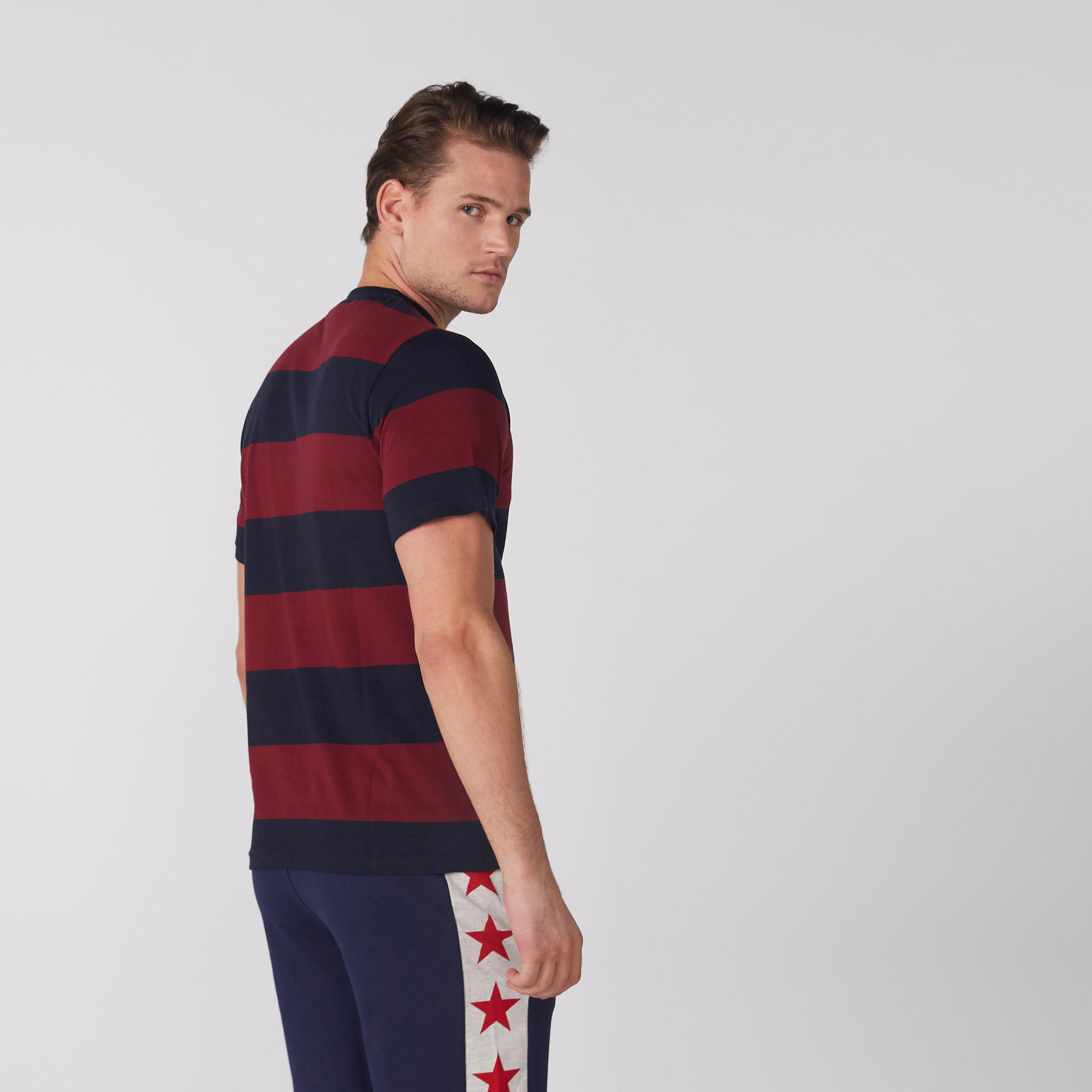 تيشيرت مقلم بياقة ضيقة وأكمام قصيرة من سمايلي وورلد-men-clothing-tshirtsandpolos-tshirts-image-3