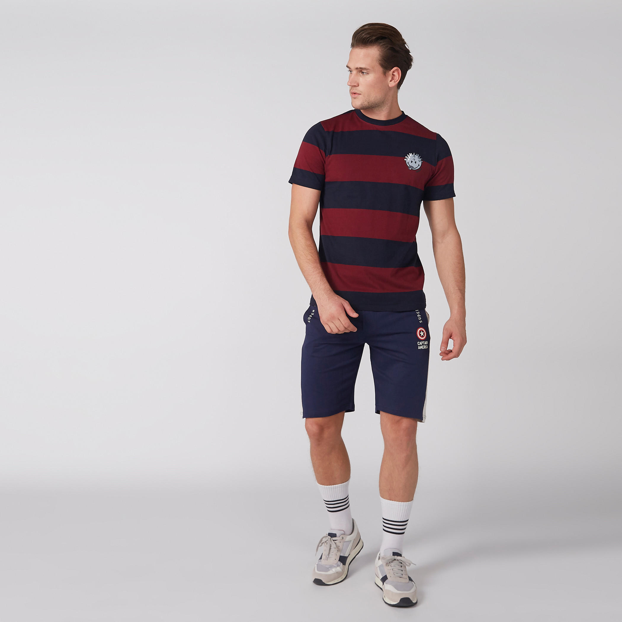 تيشيرت مقلم بياقة ضيقة وأكمام قصيرة من سمايلي وورلد-men-clothing-tshirtsandpolos-tshirts-image-4