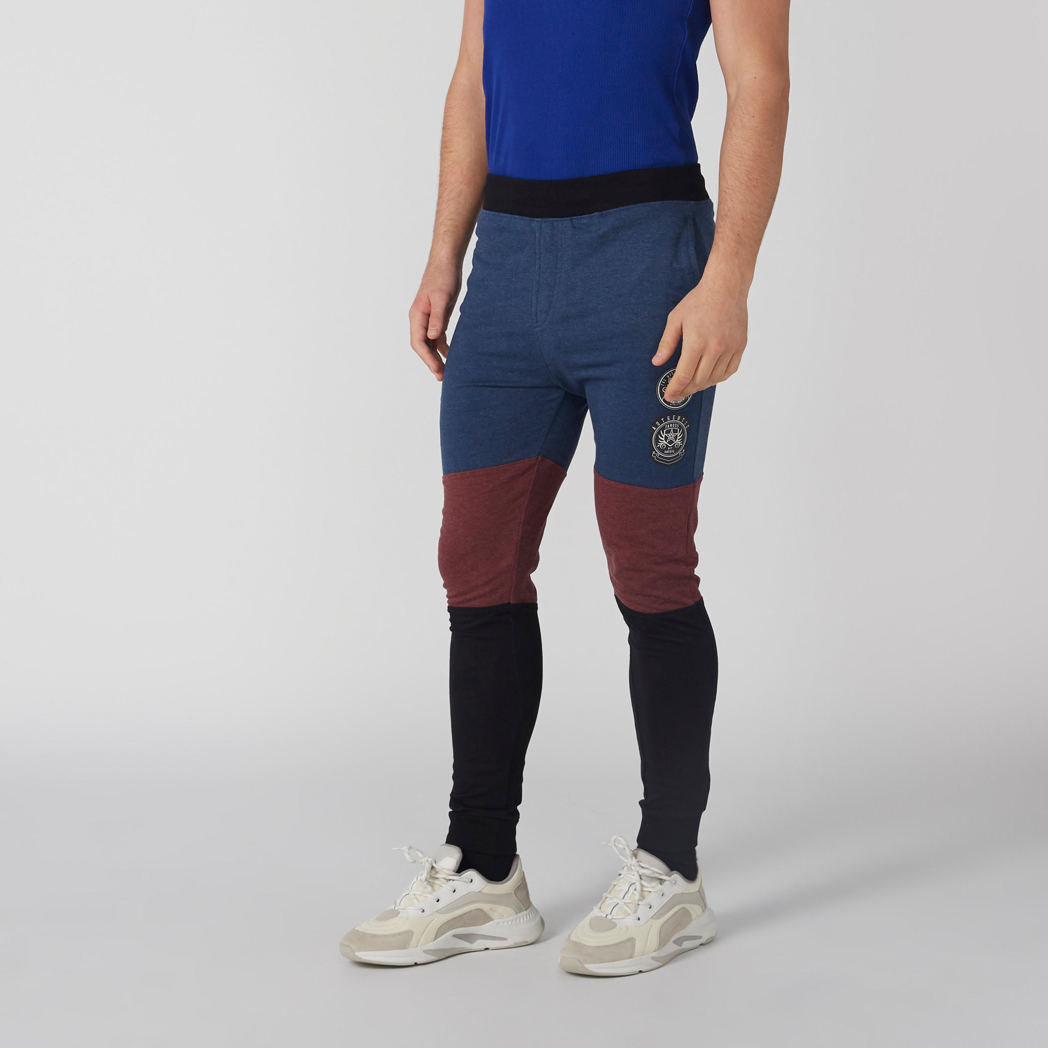 بنطال رياضي بخصر مطاطي وتفاصيل شارات سمايلي وورلد-men-clothing-bottoms-joggers-image-3