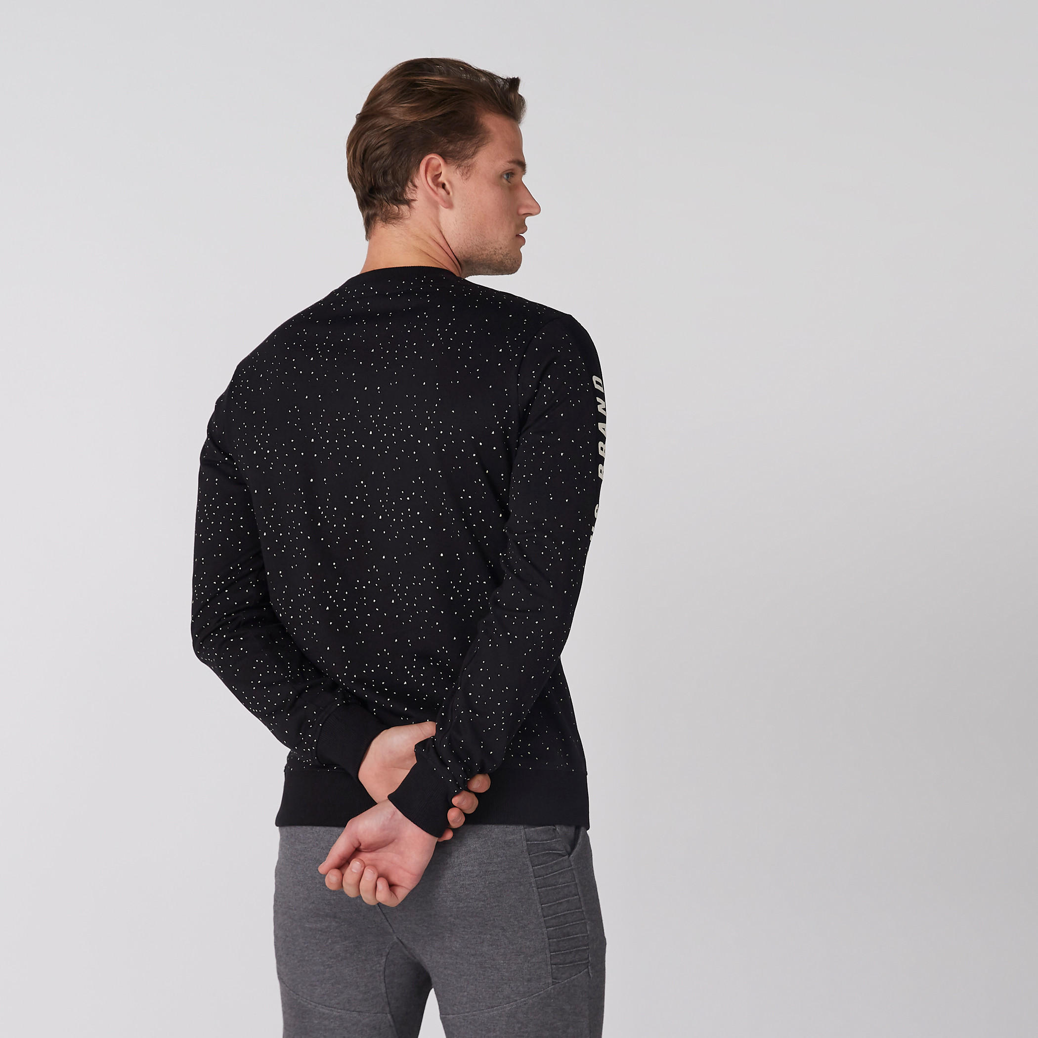 سويت شيرت بياقة ضيّقة وأكمام طويلة وطبعات سمايلي وورلد-men-winterwear-hoodiesandsweatshirts-image-4