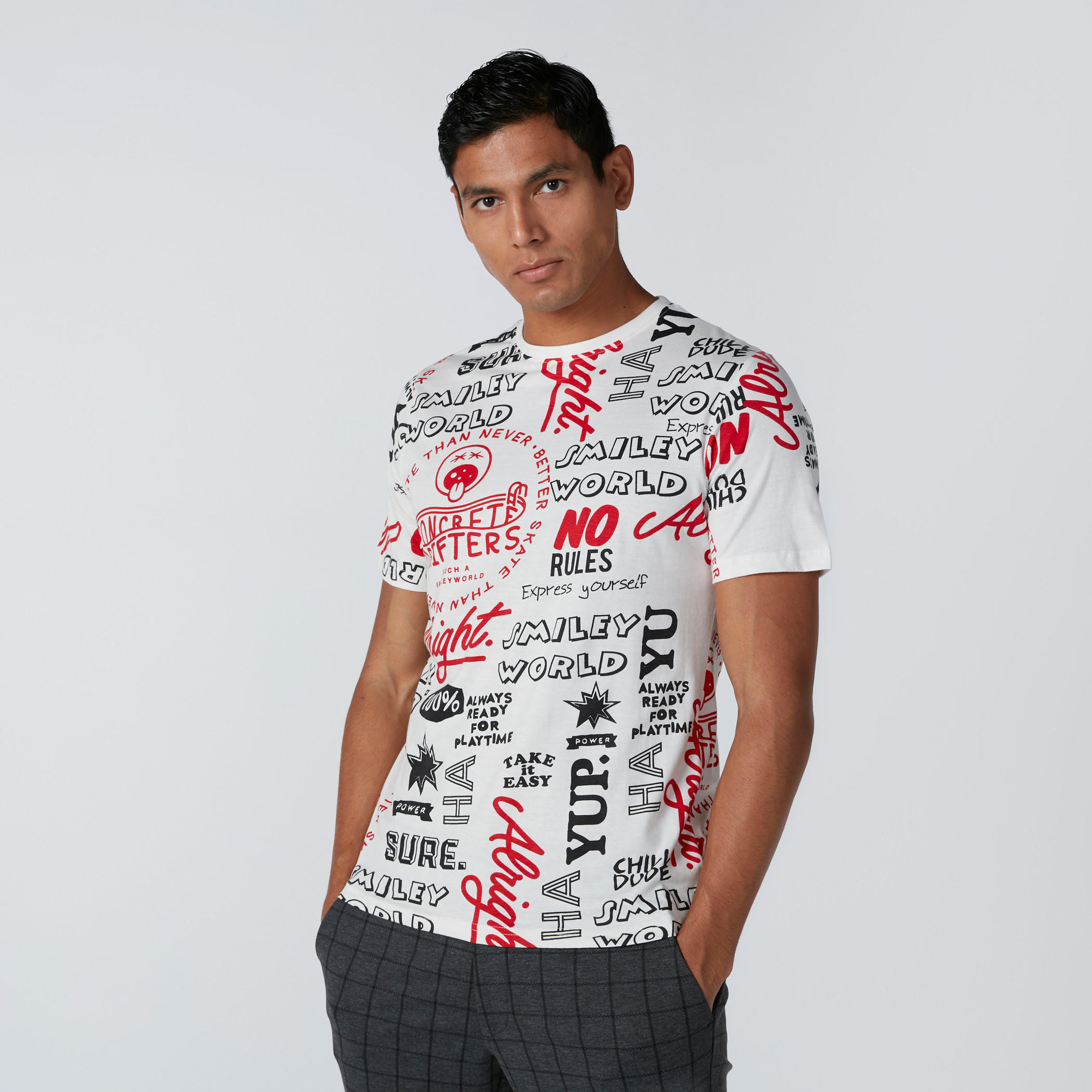 Smiley World Printed T-Shirt with Short Sleeves-men-clothing-tshirtsandpolos-tshirts-image-1