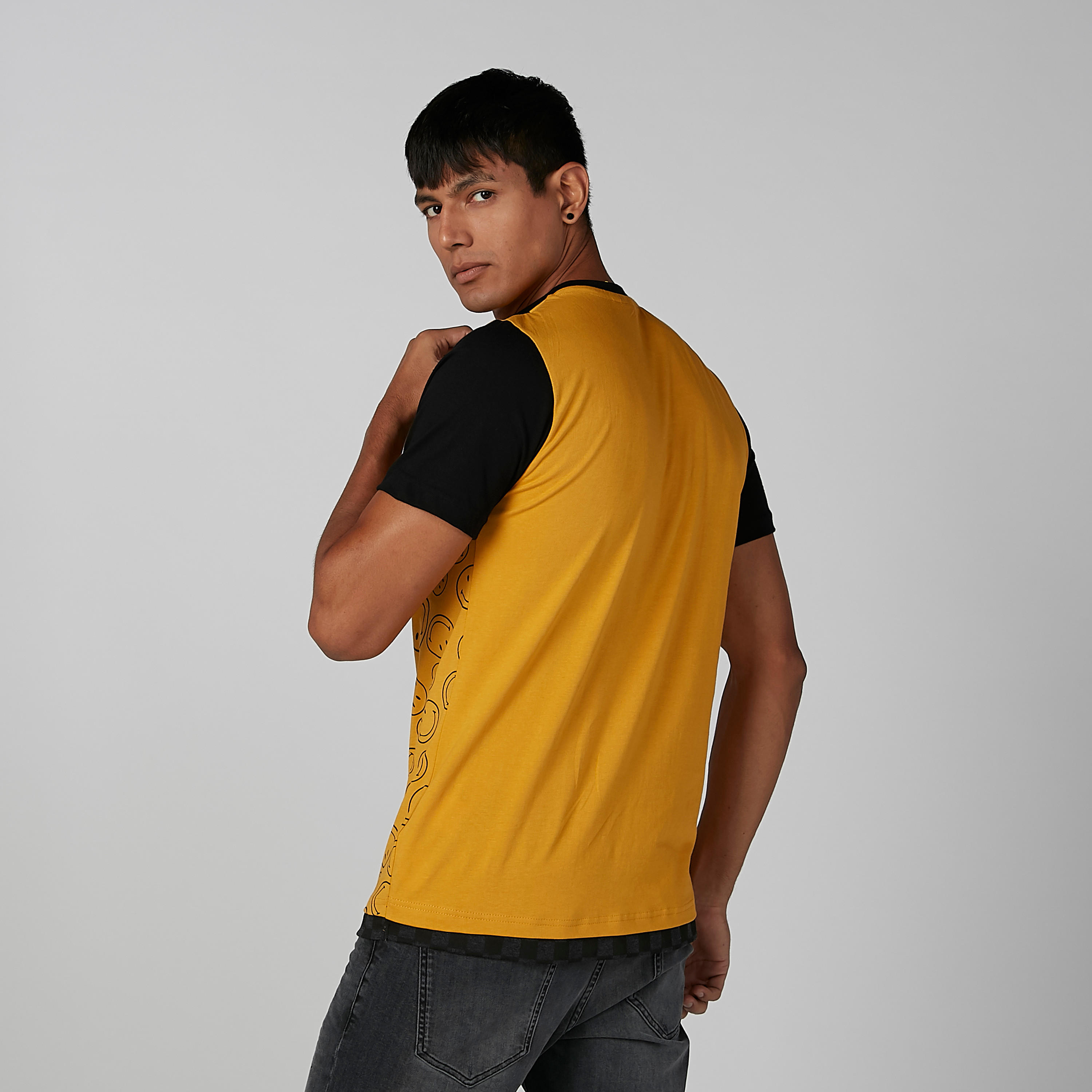 Smiley World Slim Fit Printed T-shirt with Crew Neck-men-clothing-tshirtsandpolos-tshirts-image-3