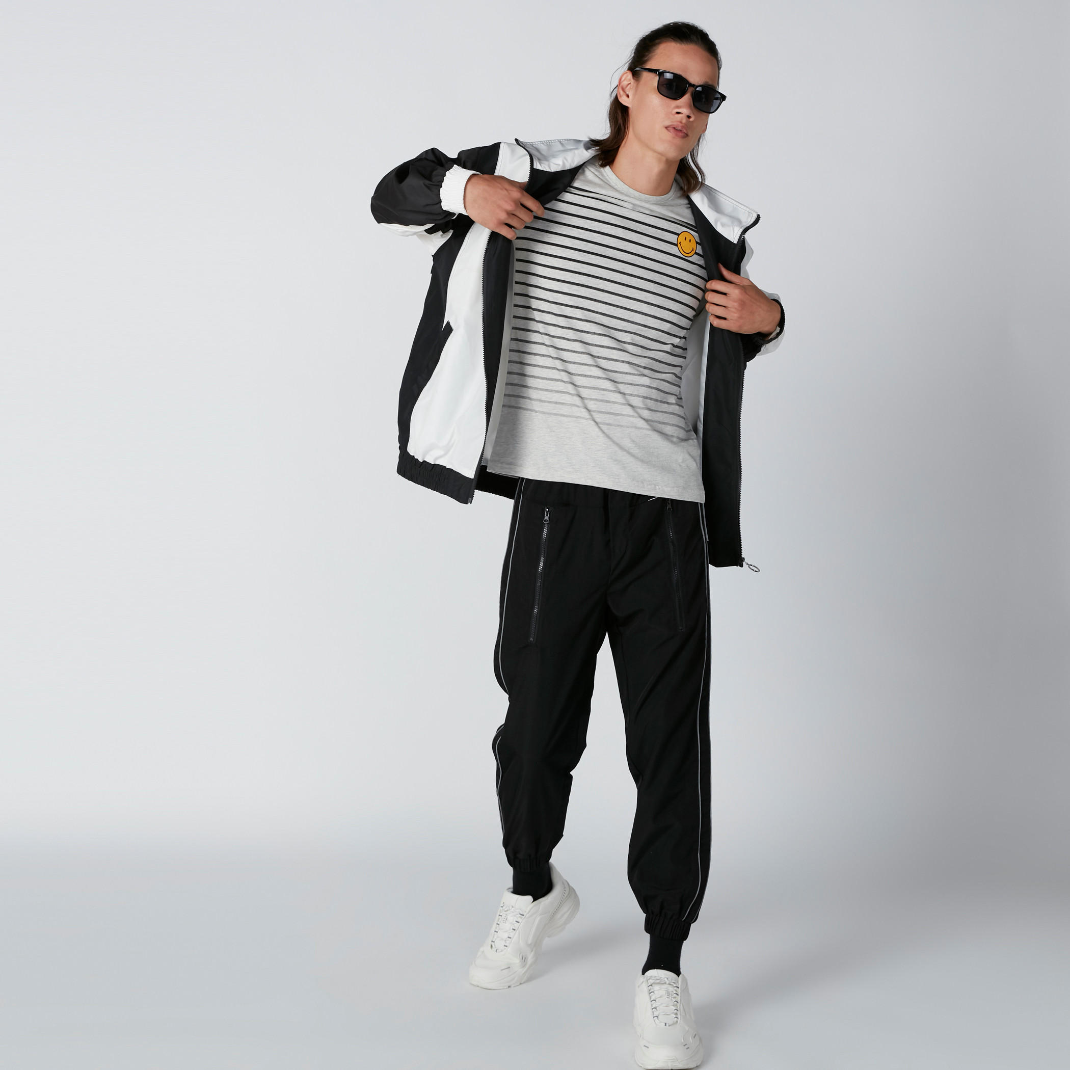 تيشيرت مقلّم بأكمام قصيرة من سمايلي وورلد-men-clothing-tshirtsandpolos-tshirts-image-2