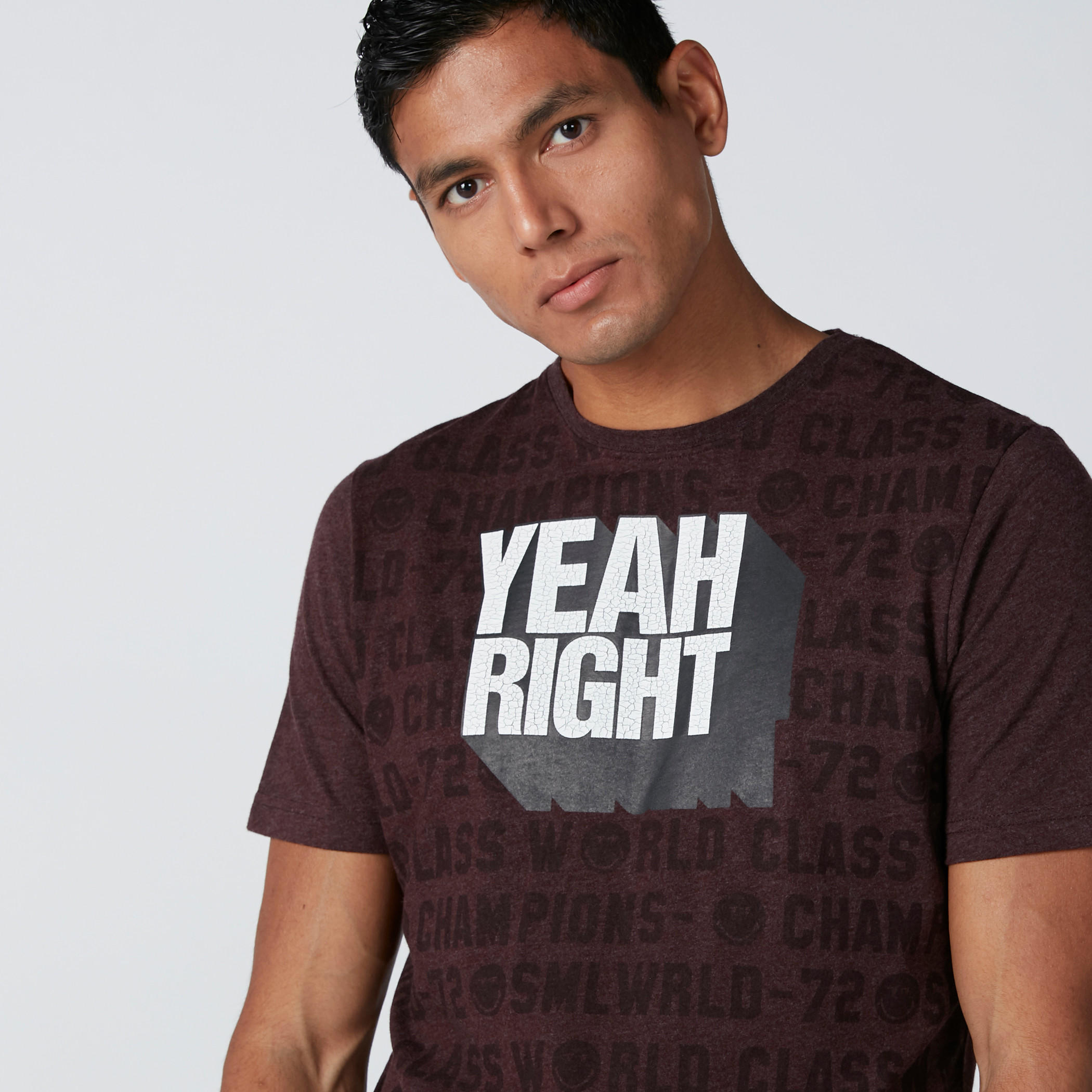تيشيرت بأكمام قصيرة وطبعات سمايلي وورلد-men-clothing-tshirtsandpolos-tshirts-image-4