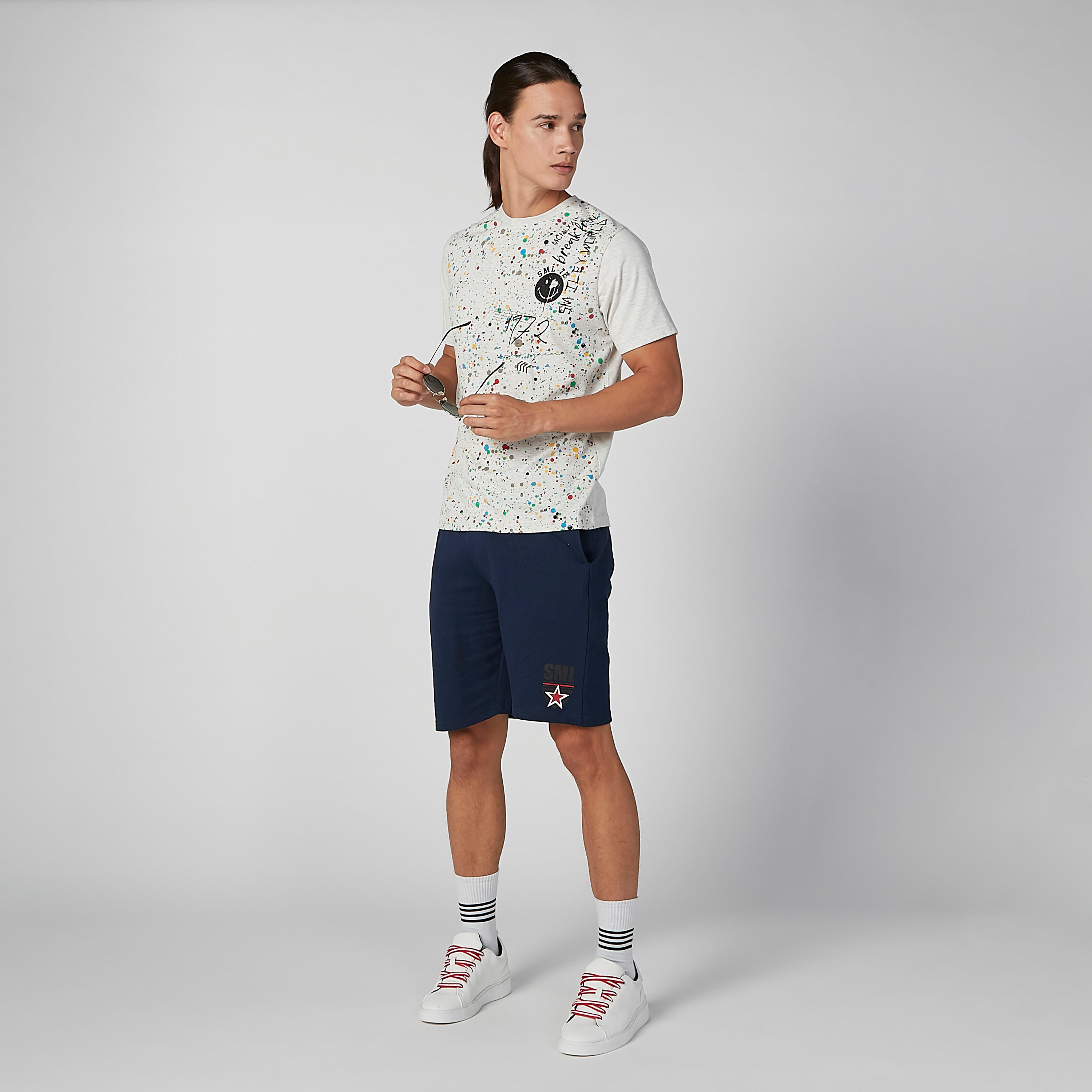 شورت بقصّة سليم وخصر متوسط الارتفاع وجيوب من سمايلي وورلد-men-clothing-bottoms-shorts-image-2