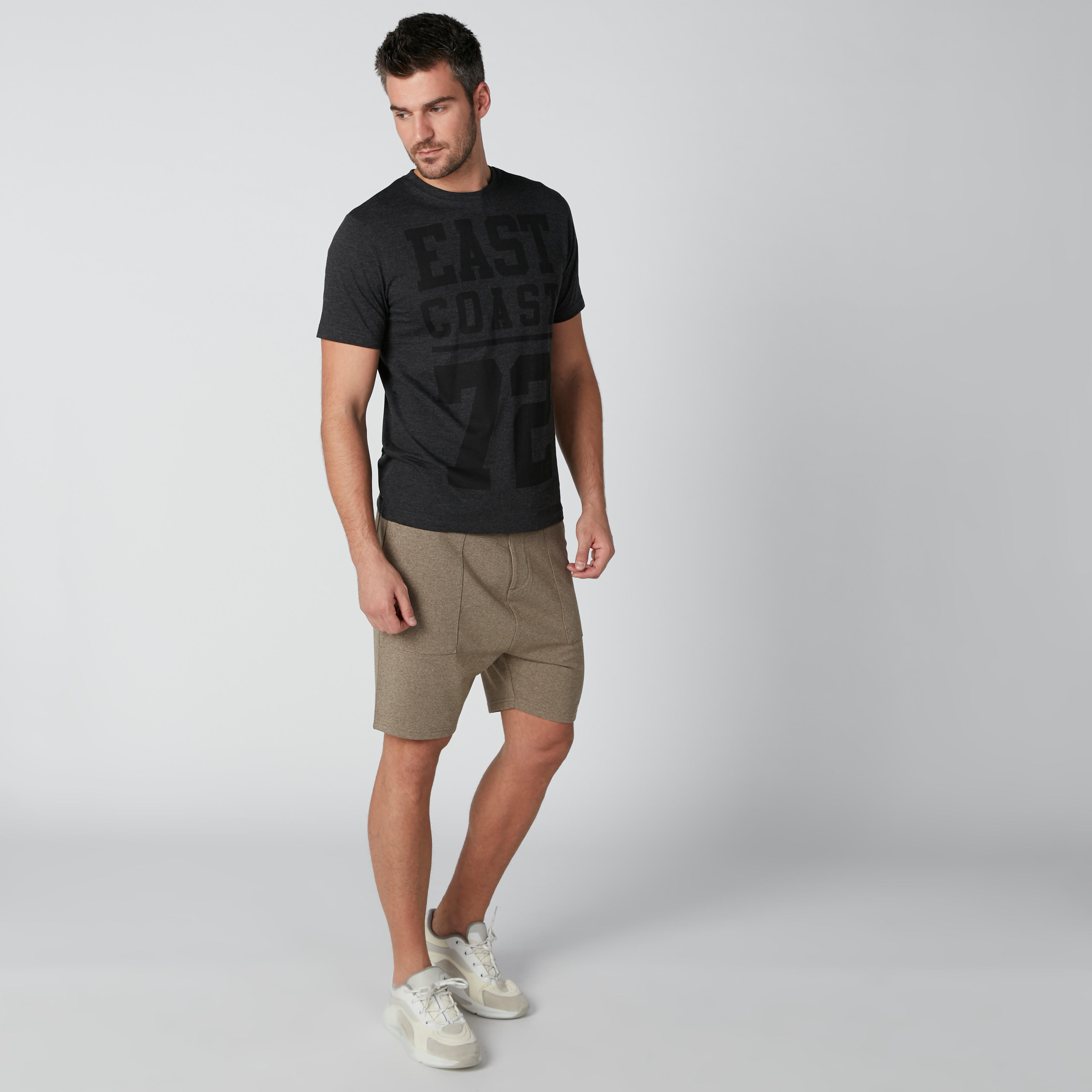 تيشيرت مستدام بأكمام قصيرة وطبعات سمايلي وورلد-men-clothing-tshirtsandpolos-tshirts-image-1