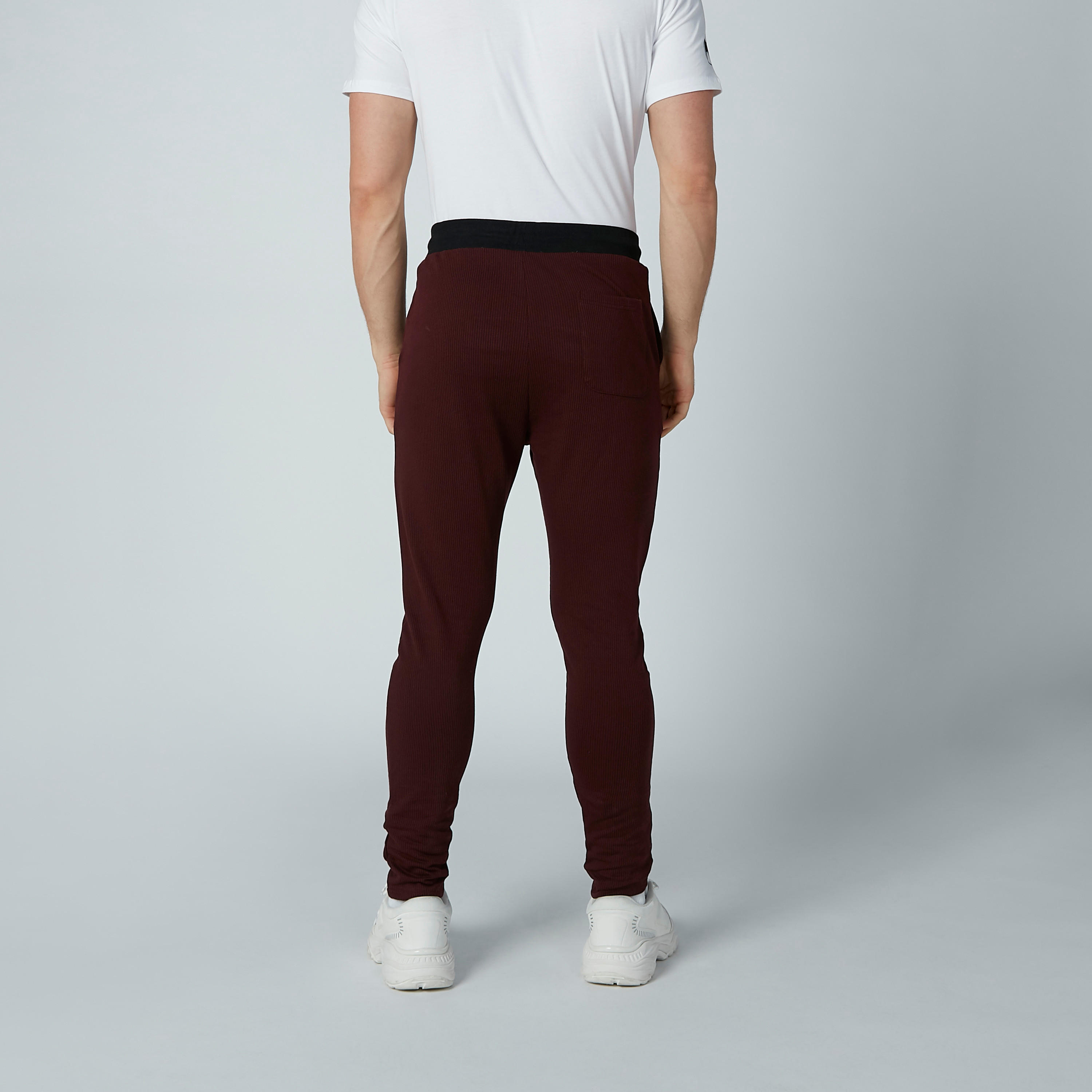 بنطلون سليم سادة مستدام بجيوب من سمايلي وورلد -men-clothing-bottoms-joggers-image-4