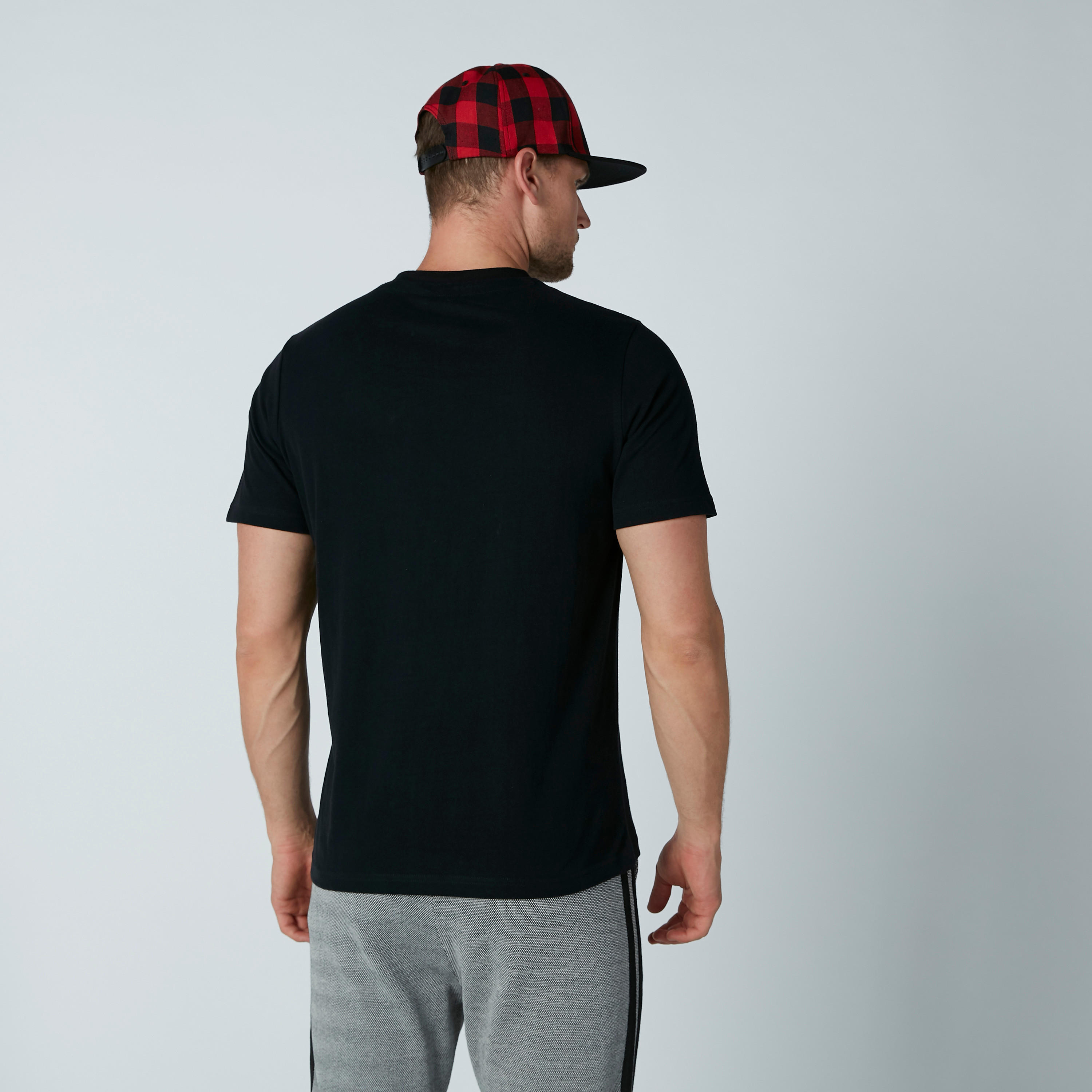 تيشيرت بياقة مستديرة وأكمام قصيرة وطبعات سمايلي وورلد-men-clothing-tshirtsandpolos-tshirts-image-4