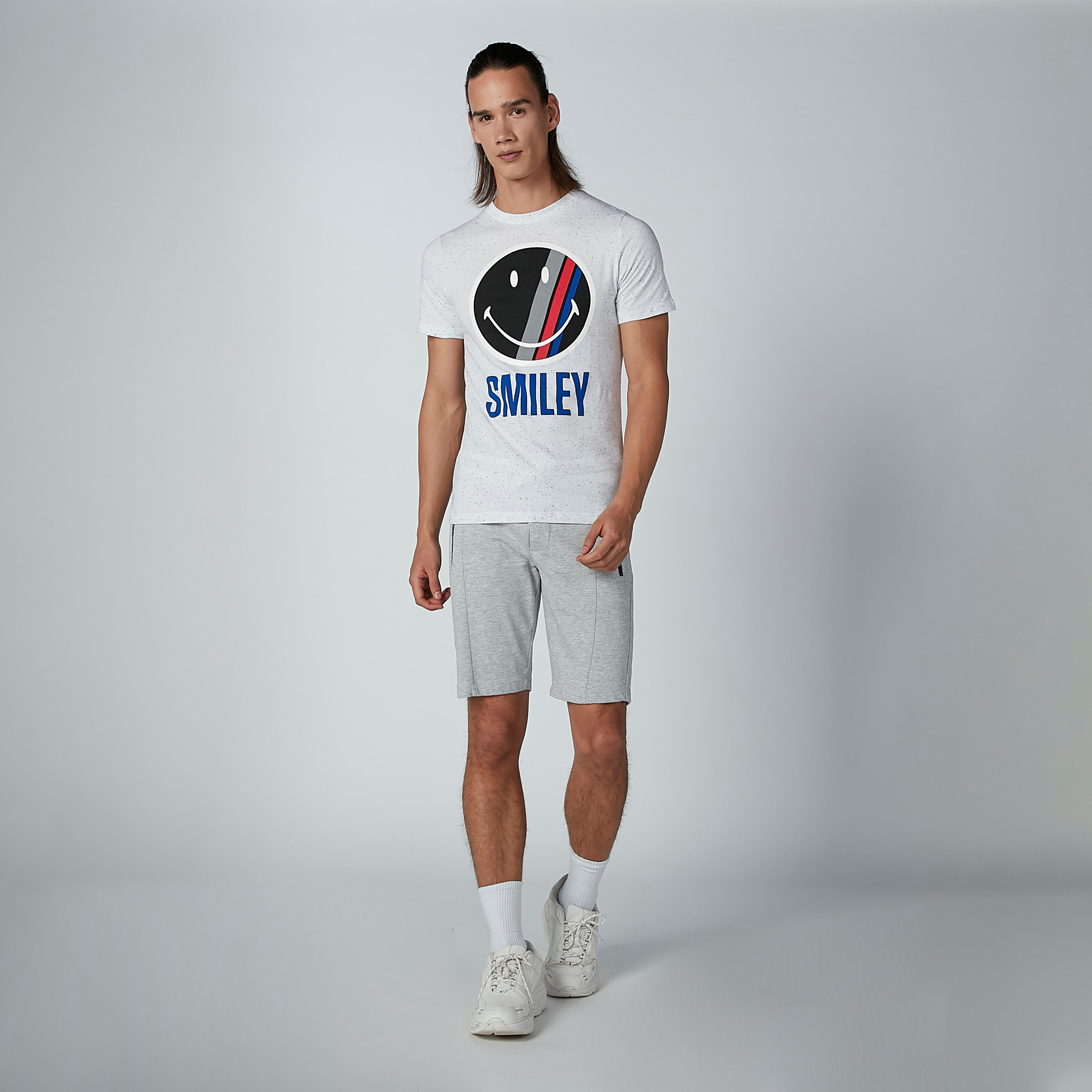 تيشيرت بياقة مستديرة وأكمام قصيرة وطبعات سمايلي وورلد-men-clothing-tshirtsandpolos-tshirts-image-1
