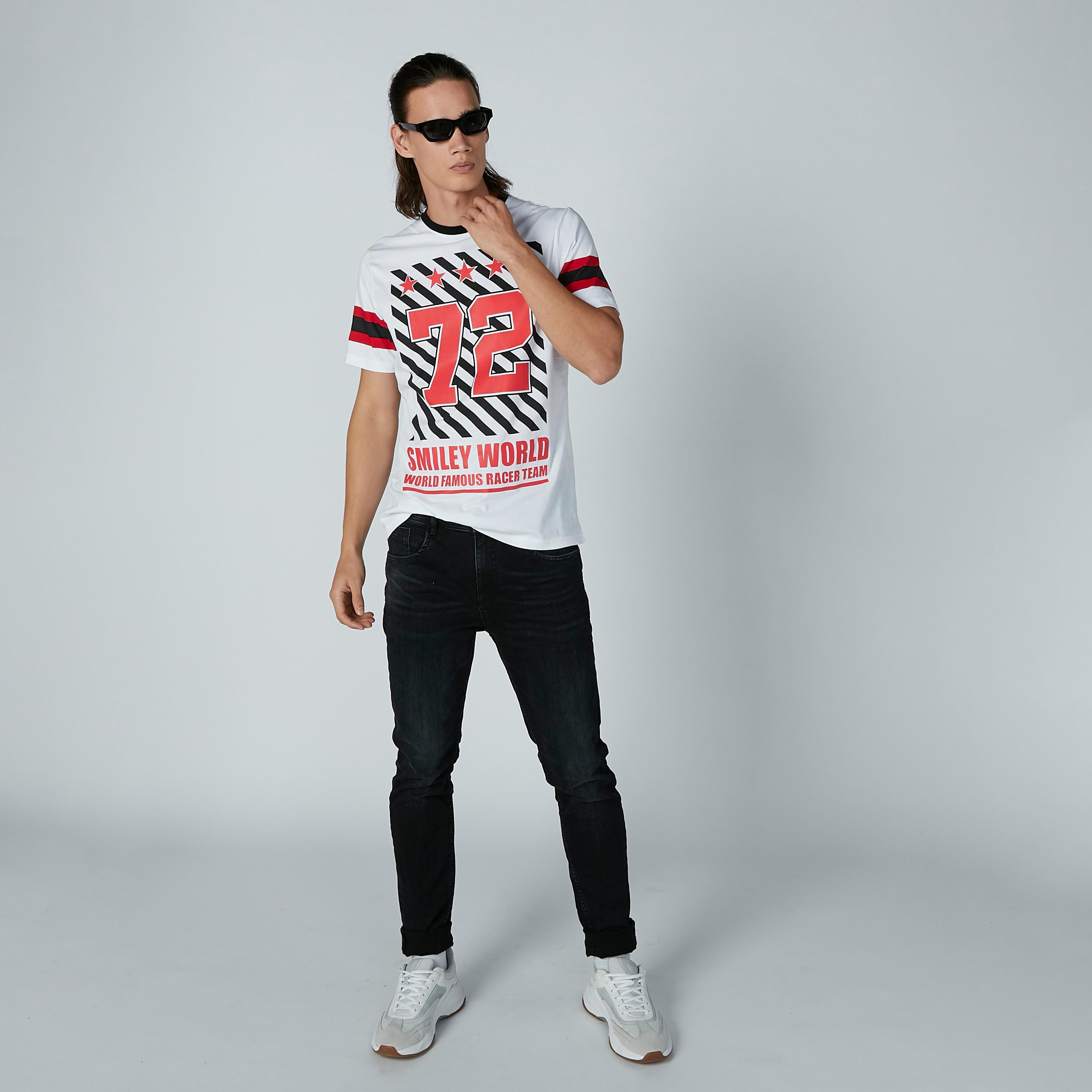 Sustainable Smiley World Slim Fit Printed T-Shirt-men-clothing-tshirtsandpolos-tshirts-image-2
